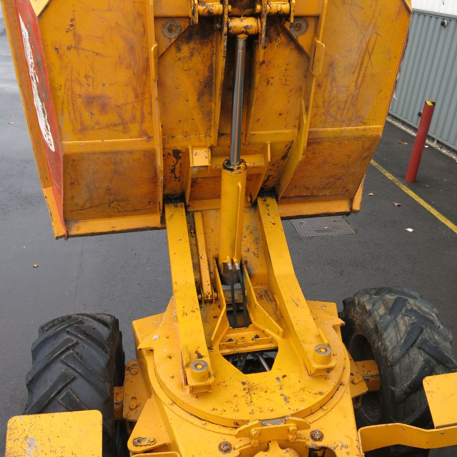 * Thwaites 6 Tonne 4WD Articulated Dumper, Front Tip.  YOM 2001.  Perkins 4 Cylinder Diesel Engine. - Image 9 of 14