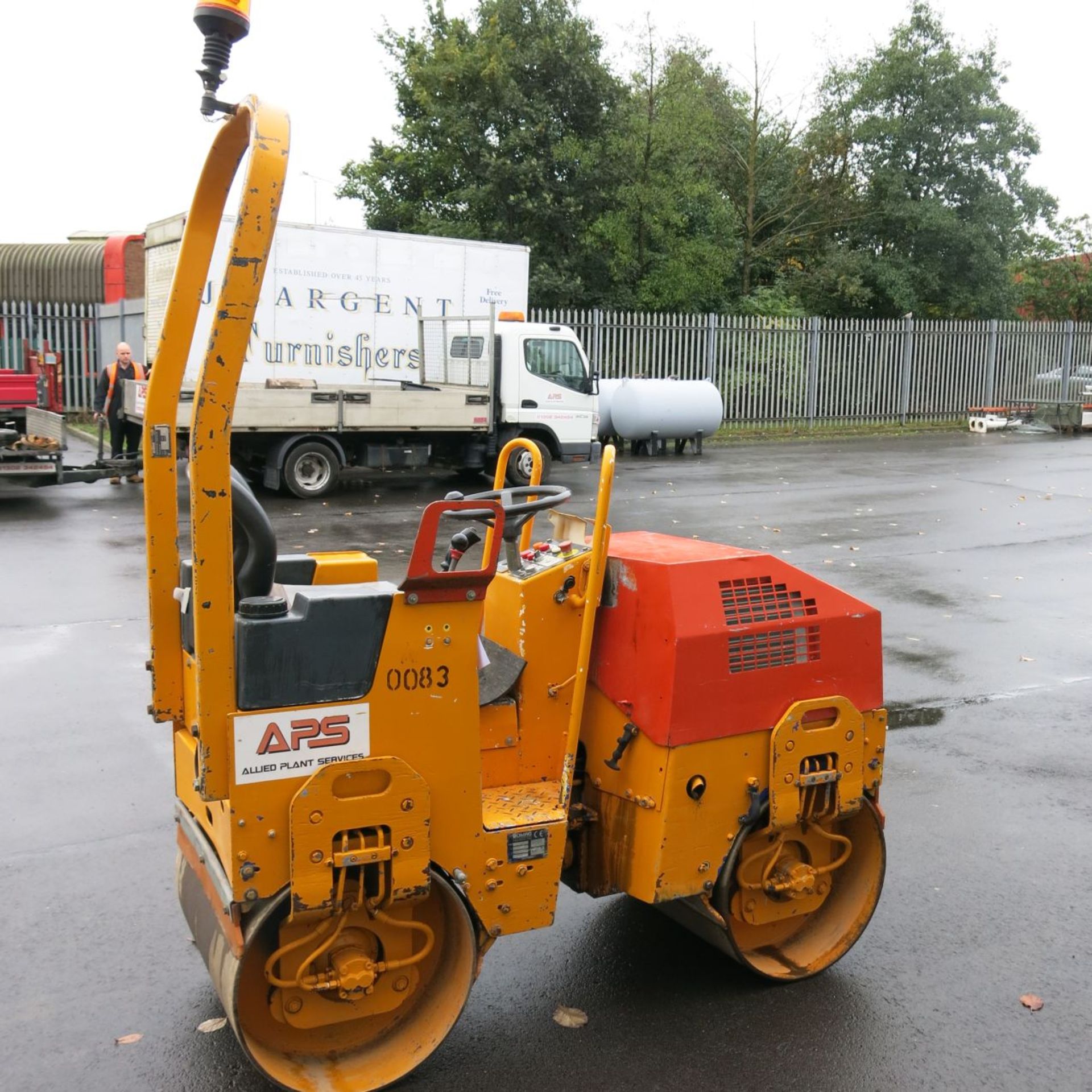 * Bomag BW80 40-2 Roller.  YOM 2001.  Kubota 3 Cylinder Diesel Engine.  Roller width - 80cm/2' 8''. - Image 4 of 11