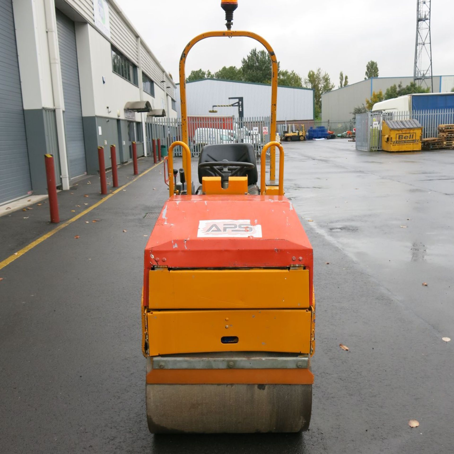 * Bomag BW80 40-2 Roller.  YOM 2001.  Kubota 3 Cylinder Diesel Engine.  Roller width - 80cm/2' 8''. - Image 3 of 11