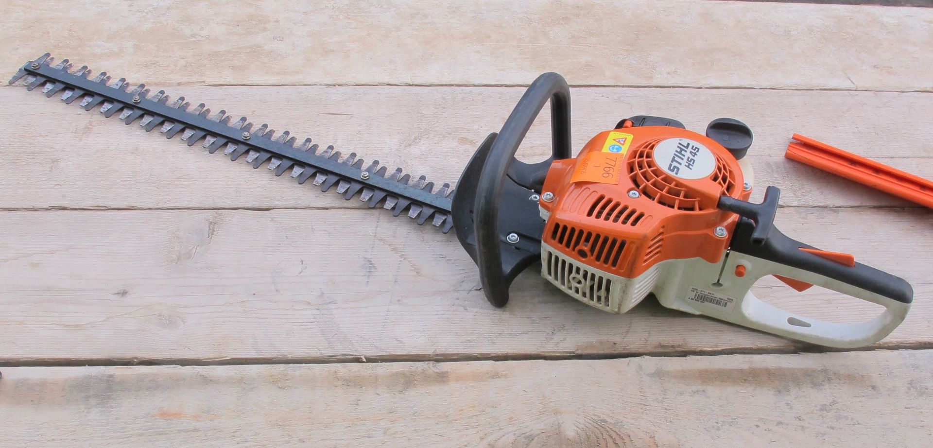 Stihl HS 45 Petrol Hedge Trimmer - Image 2 of 2