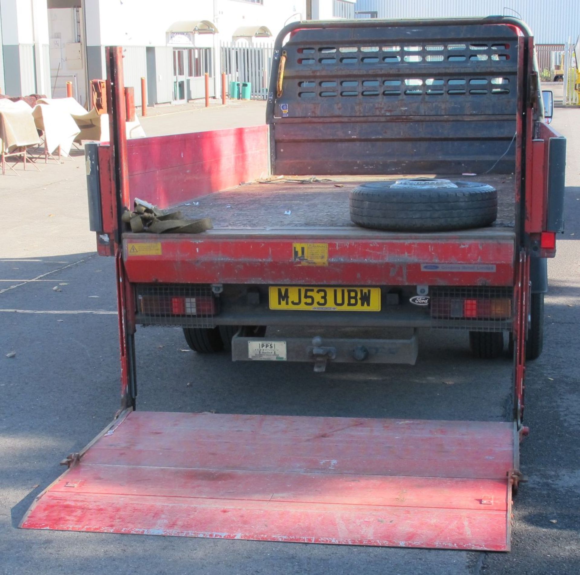 * Ford Transit 90T350 Pick Up with Fixed Back with Tail Lift.  YOM 2003.  Registration MJ53 UBW. - Image 3 of 12