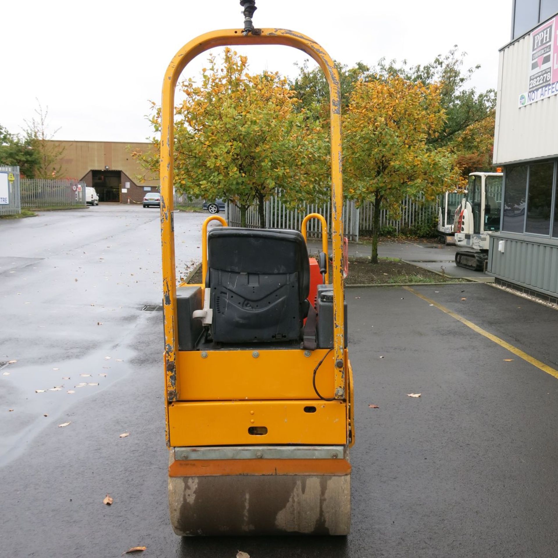 * Bomag BW80 40-2 Roller.  YOM 2001.  Kubota 3 Cylinder Diesel Engine.  Roller width - 80cm/2' 8''. - Image 5 of 11