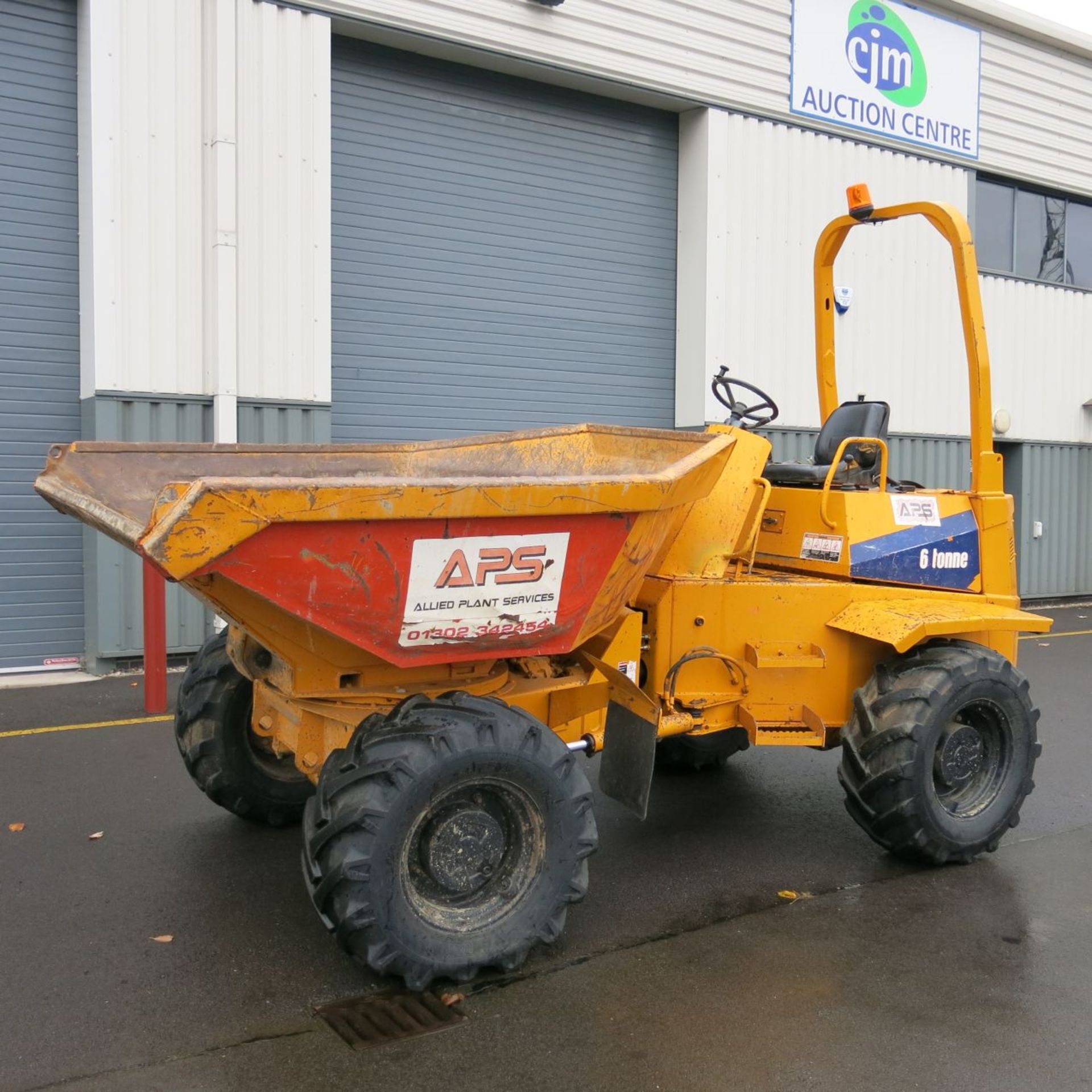 * Thwaites 6 Tonne 4WD Articulated Dumper, Front Tip.  YOM 2001.  Perkins 4 Cylinder Diesel Engine.