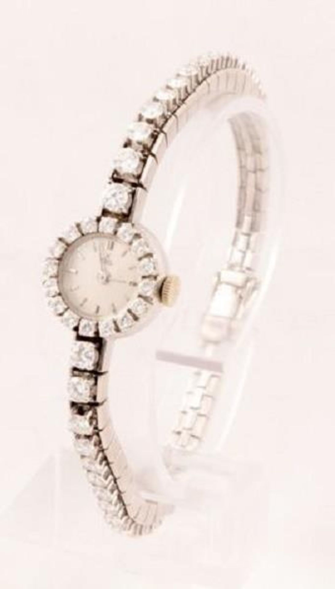 Ebel Ladies 18ct White Gold 36GM Watch with Diamond Bezel and Bracelet. 62 Diamonds approximately - Image 3 of 4