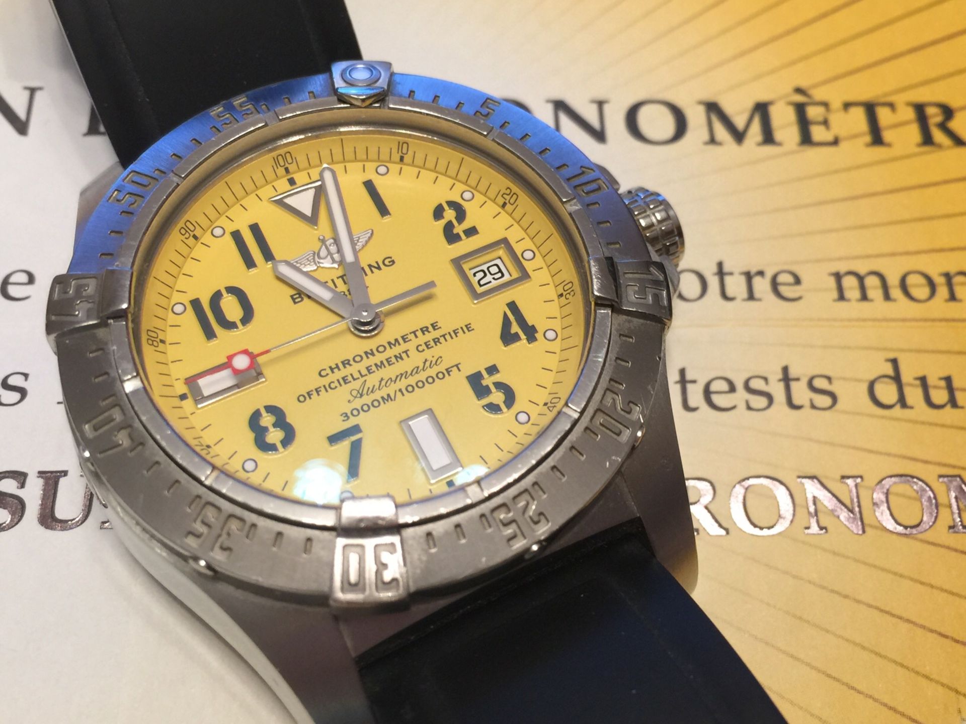 AUTOMATIC BREITLING RARE 'YELLOW FACE' WATCH WITH BOX AND PAPERS AVENGER SEAWOLF MODEL