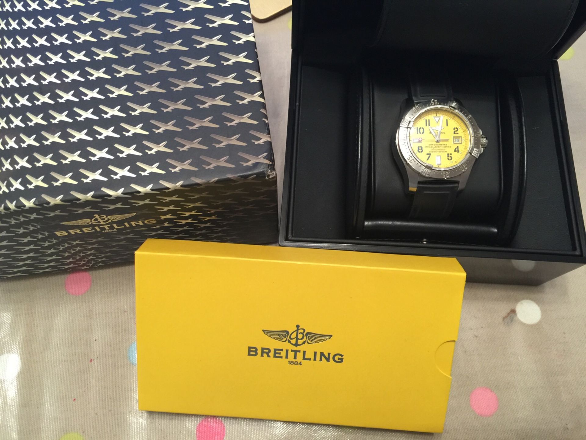 AUTOMATIC BREITLING RARE 'YELLOW FACE' WATCH WITH BOX AND PAPERS AVENGER SEAWOLF MODEL - Image 3 of 6
