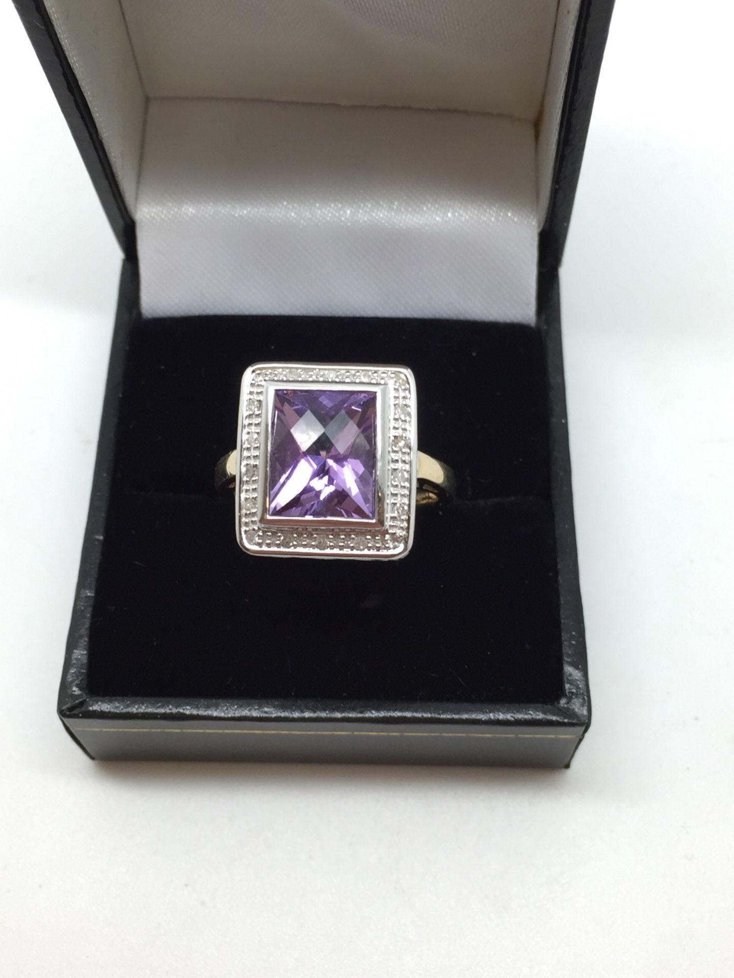 9ct GOLD 3.00ct AMETHYST & DIAMOND RING - Image 2 of 2