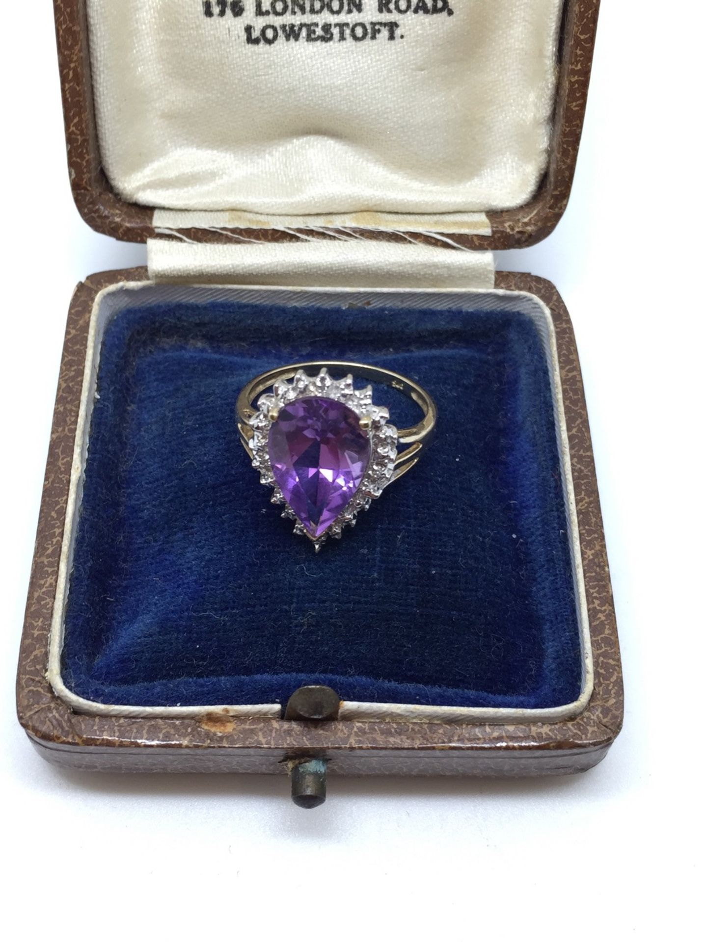 9ct GOLD PURPLE TEAR DROP RING