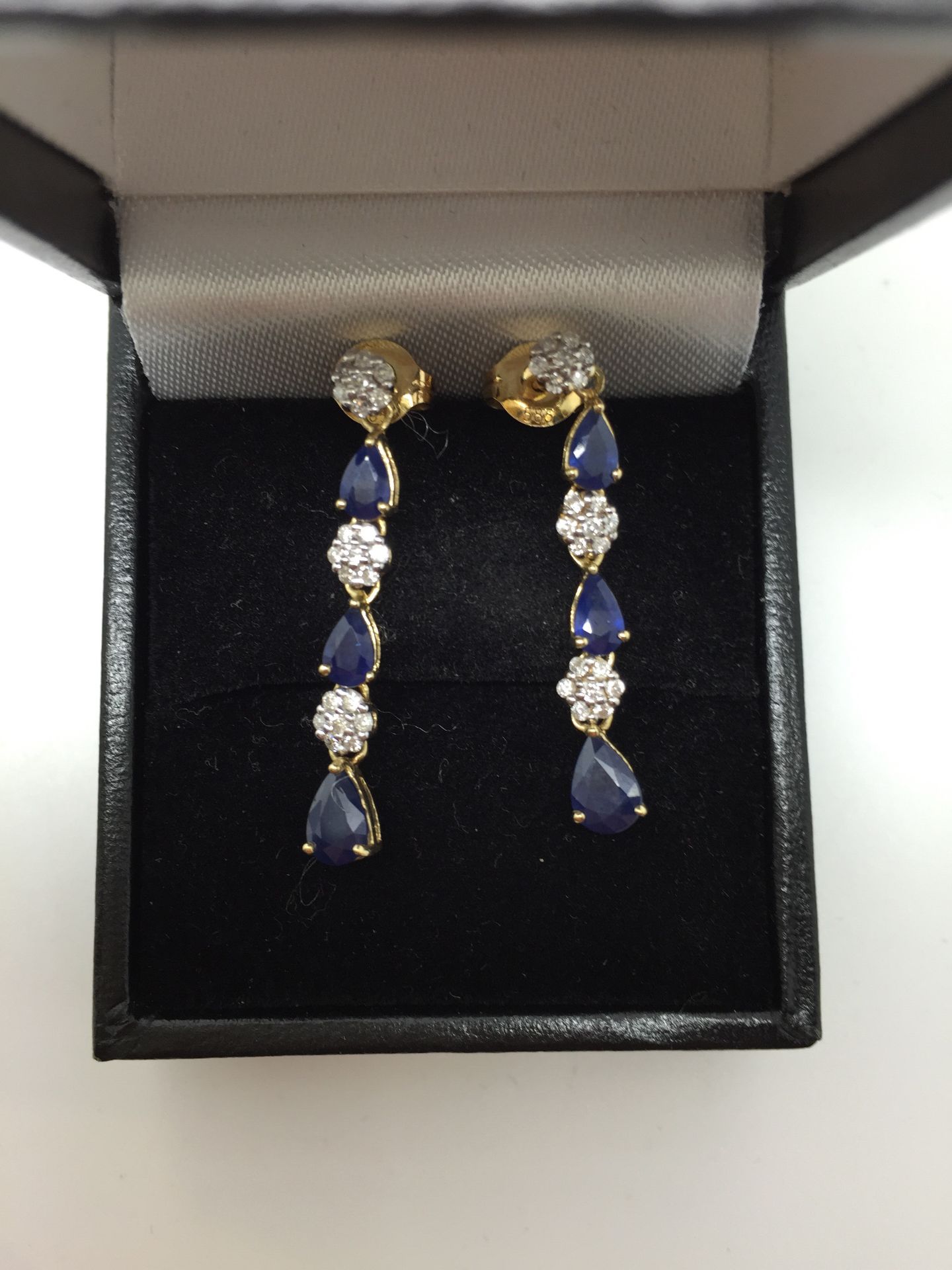 BEAUTIFUL SAPPHIRE & DIAMOND DROP EARRINGS 9ct GOLD - Image 4 of 4