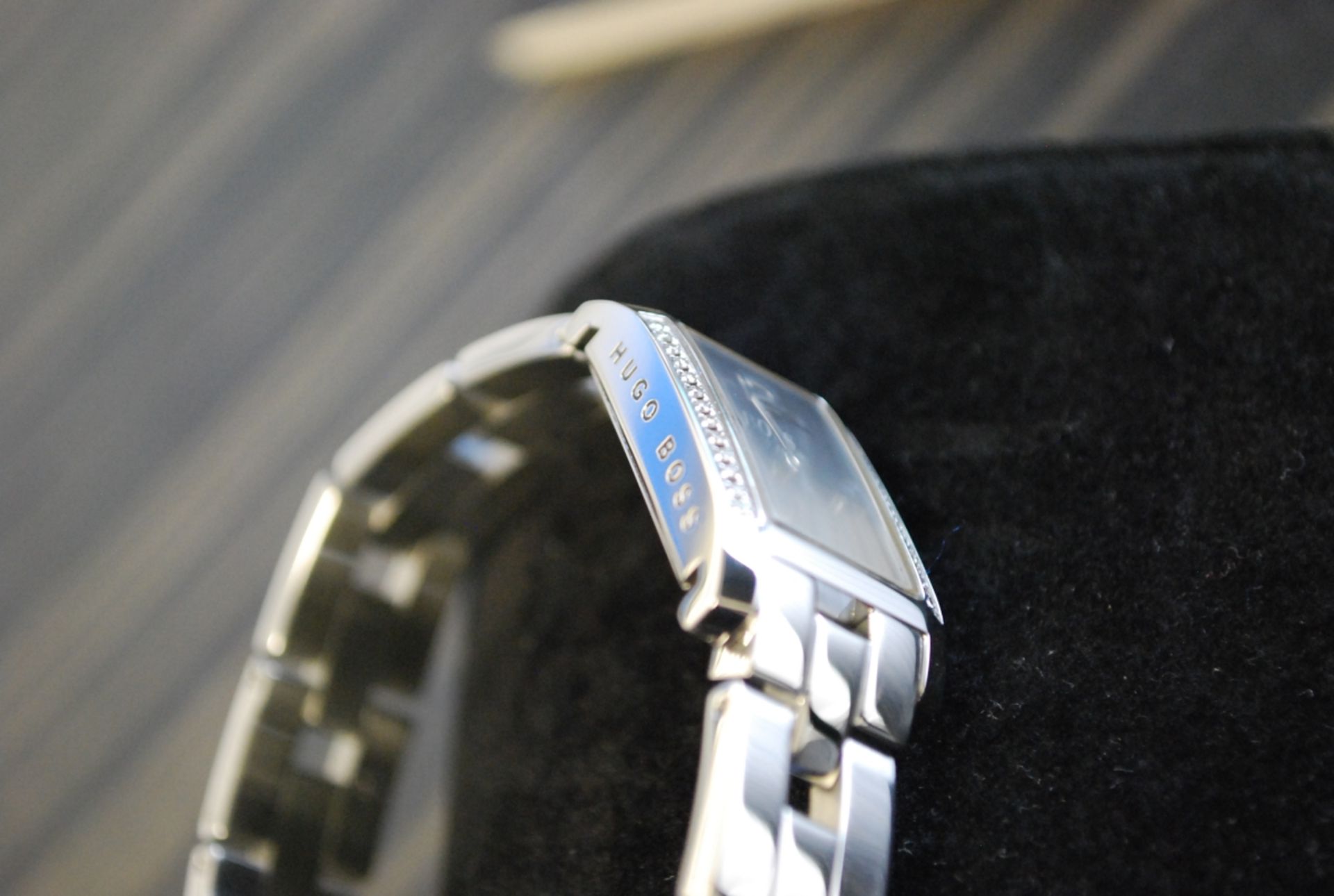 *Diamond Encrusted* 2006 Ladies Hugo Boss Watch (*Rare Swiss Model*) - Image 6 of 6