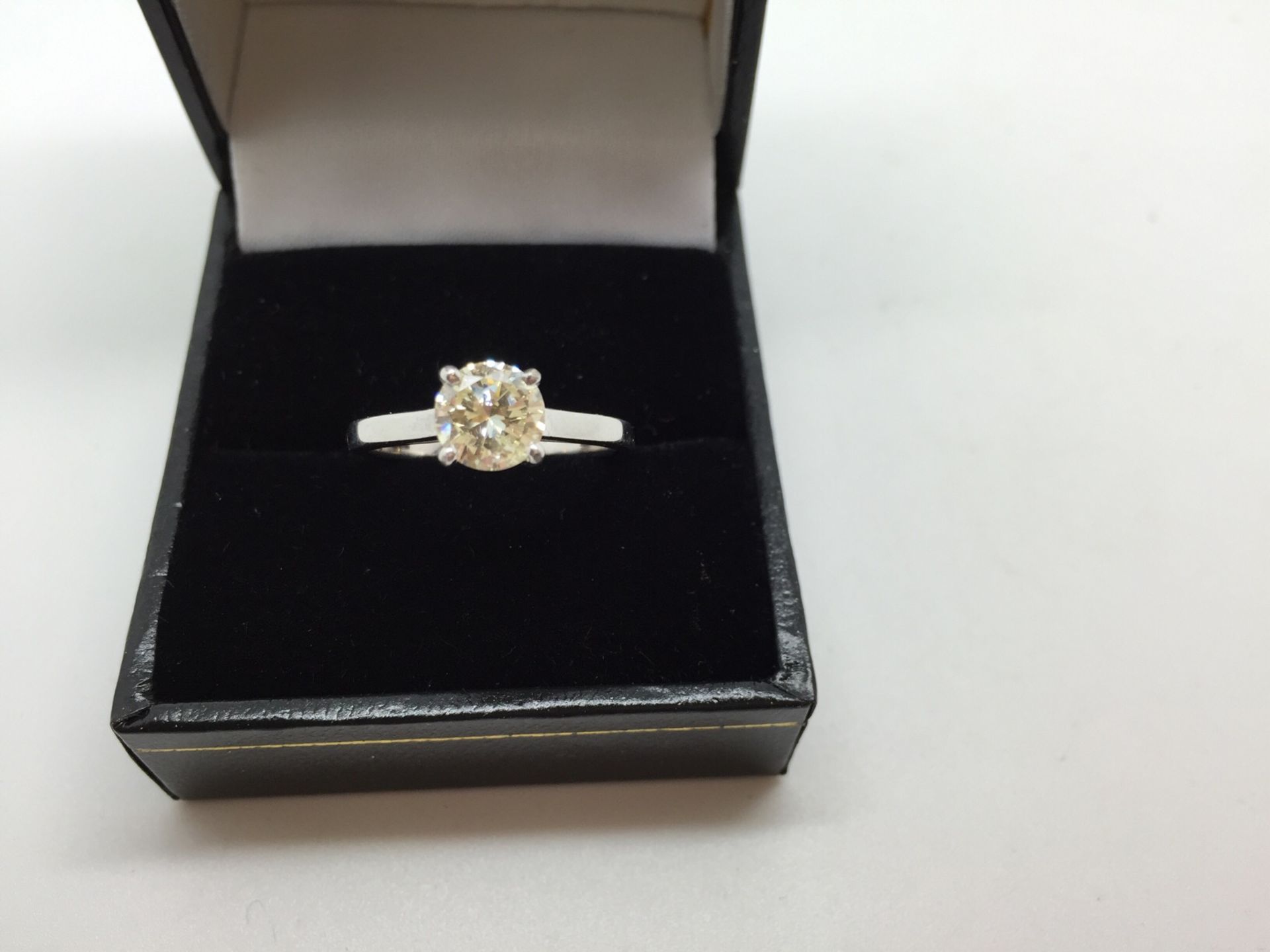 18ct WHITE GOLD 1.00ct DIAMOND SOLITAIRE 5K VALUATION