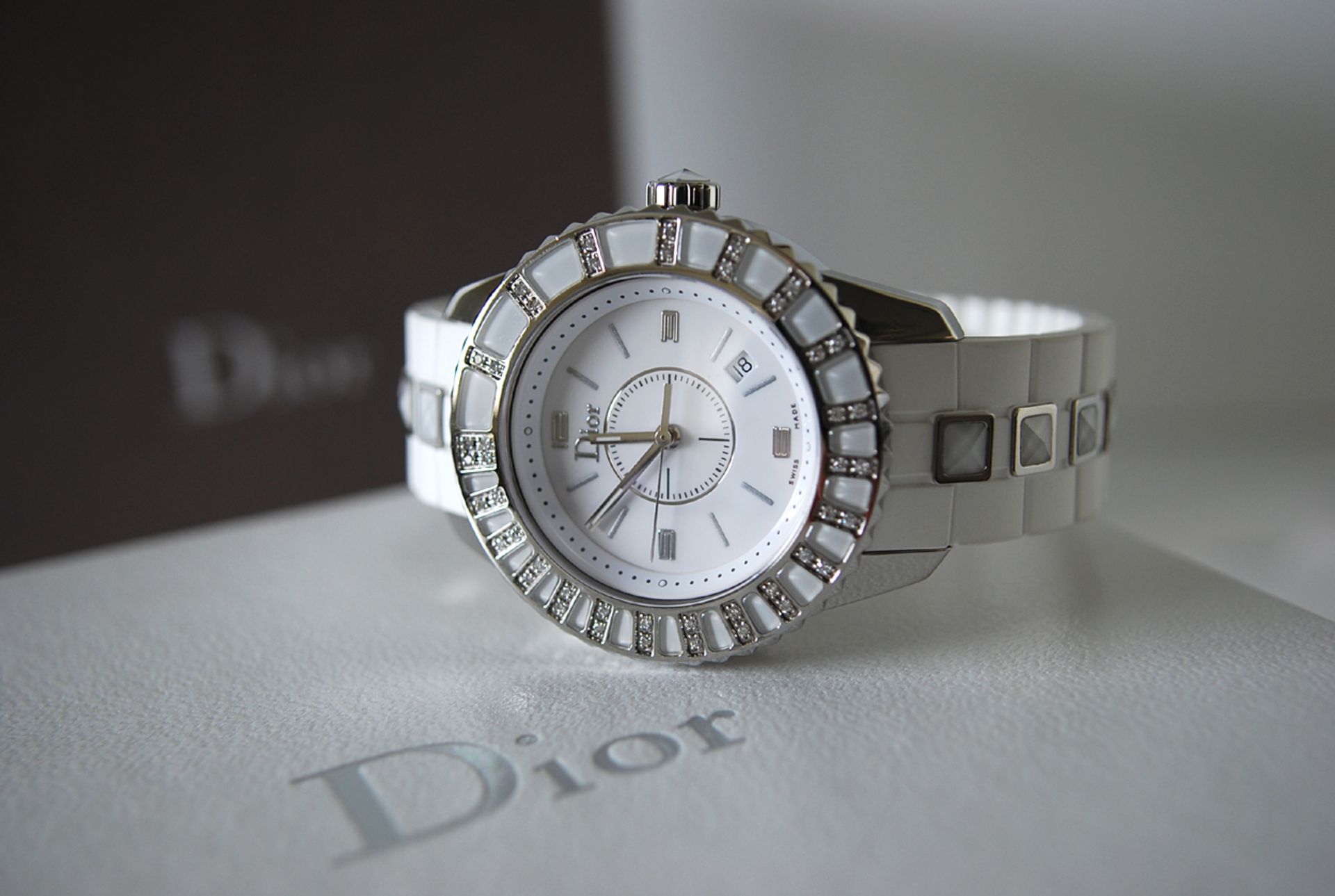 CHRISTIAN DIOR – CHRISTAL (*DIAMOND*) CD113112R001 (WHITE DIAL) 2009 - Image 2 of 12