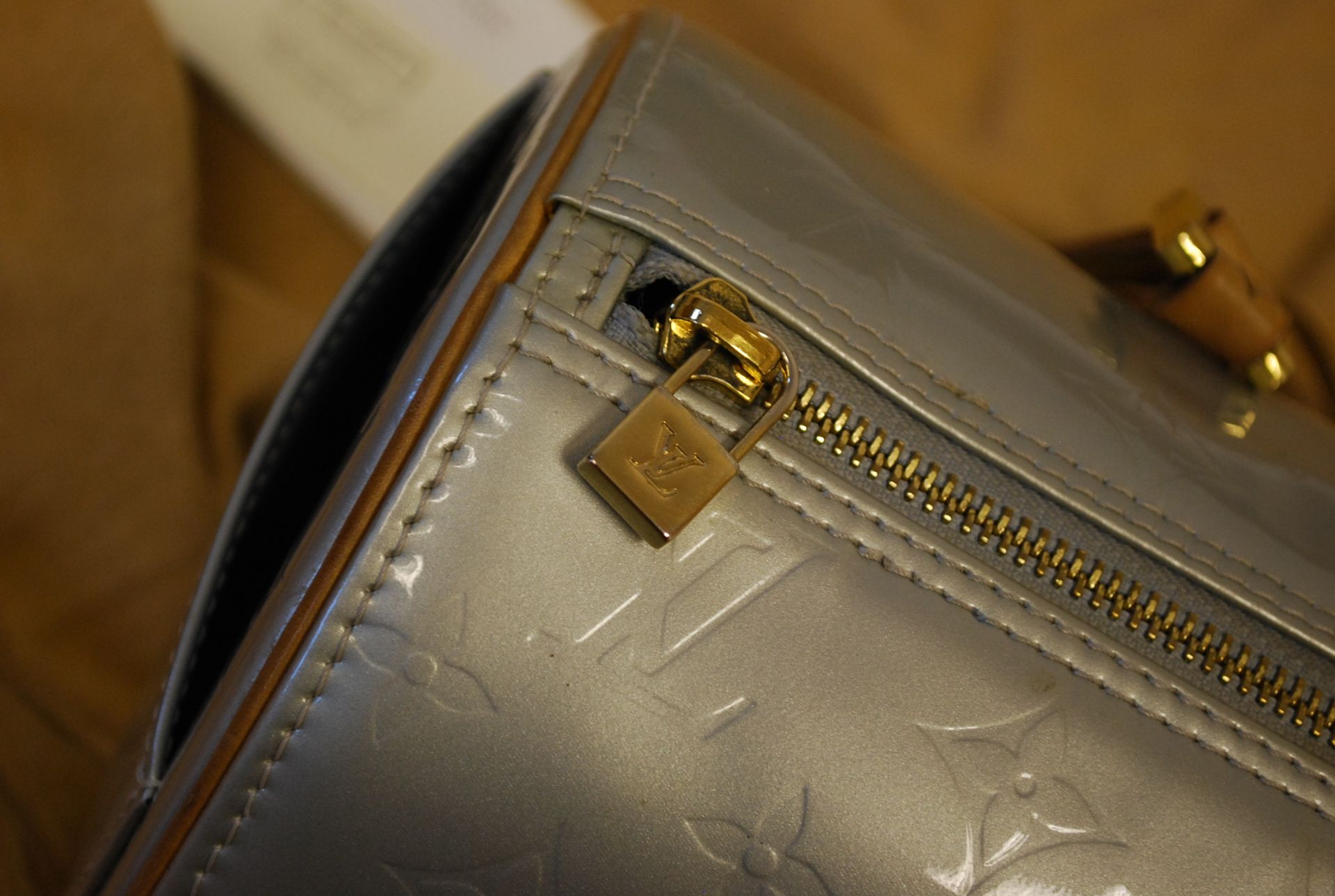 LOUIS VUITTON SILVER HANDBAG with dustbag - Image 2 of 4