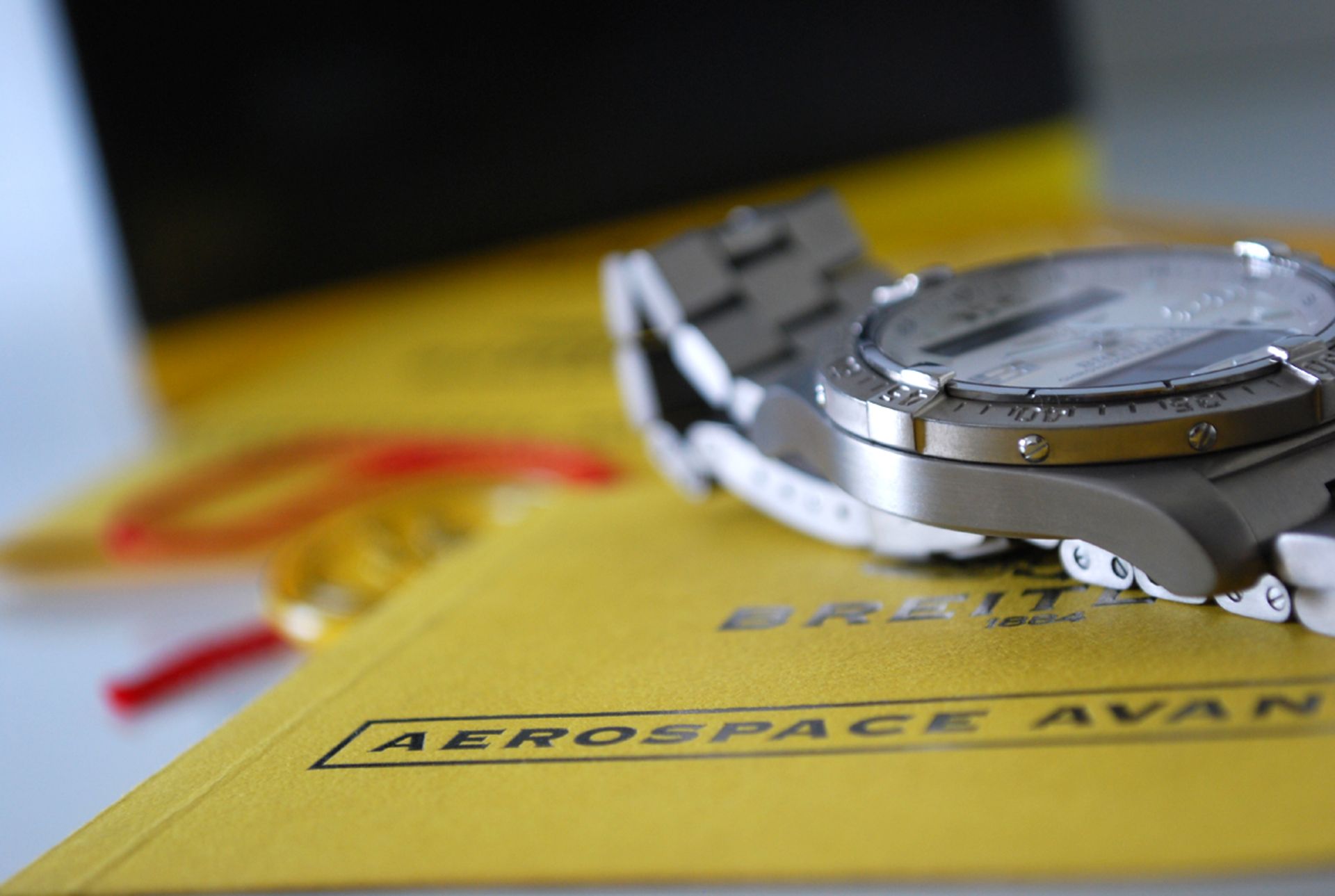 BREITLING – AEROSPACE  ADVANTAGE  E79362 (WHITE DIAL) - Image 7 of 11