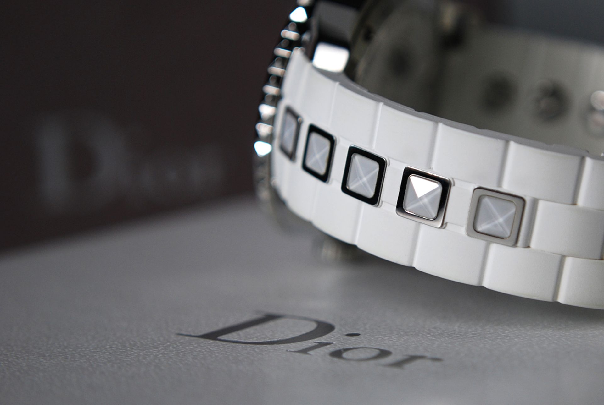 CHRISTIAN DIOR – CHRISTAL (*DIAMOND*) CD113112R001 (WHITE DIAL) 2009 - Image 7 of 12