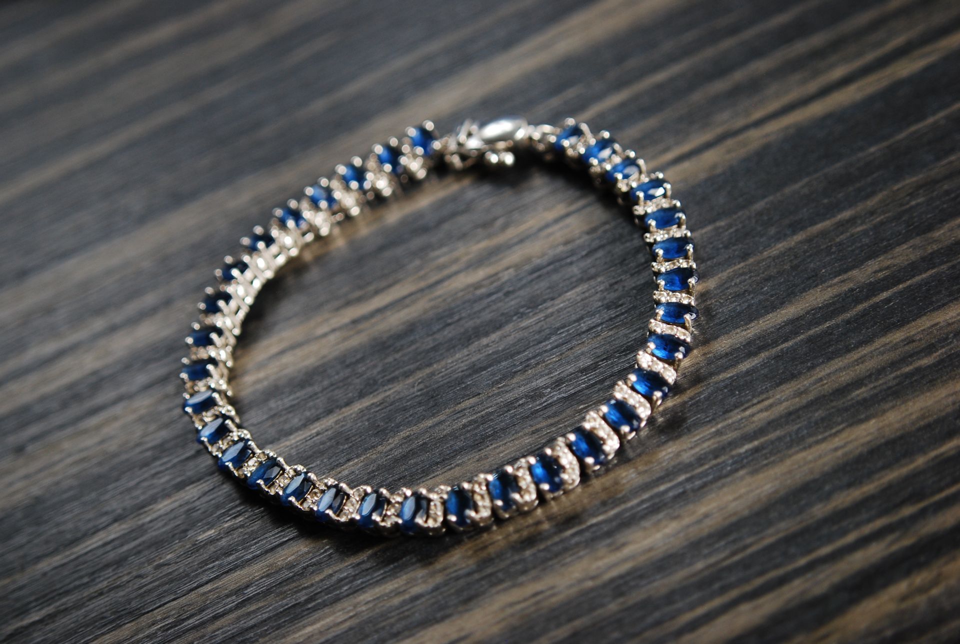 STUNNING SAPPHIRE BRACELET IN 925 SILVER