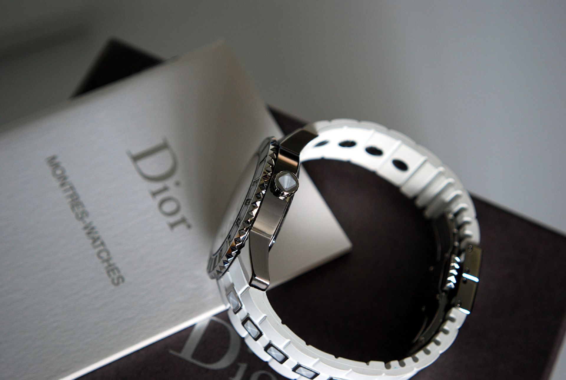 CHRISTIAN DIOR – CHRISTAL (*DIAMOND*) CD113112R001 (WHITE DIAL) 2009 - Image 8 of 12