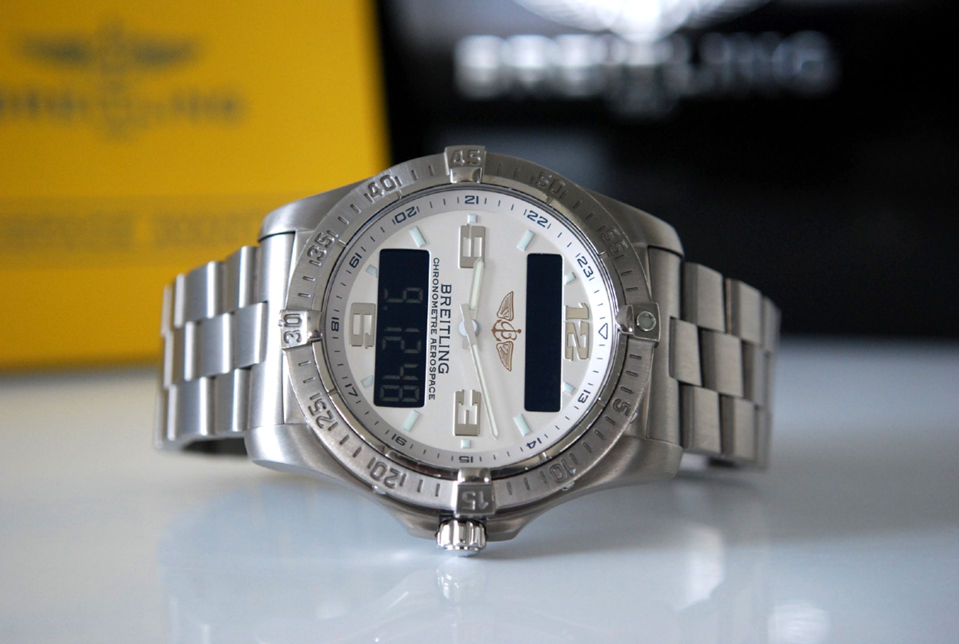 BREITLING – AEROSPACE  ADVANTAGE  E79362 (WHITE DIAL) - Image 4 of 11