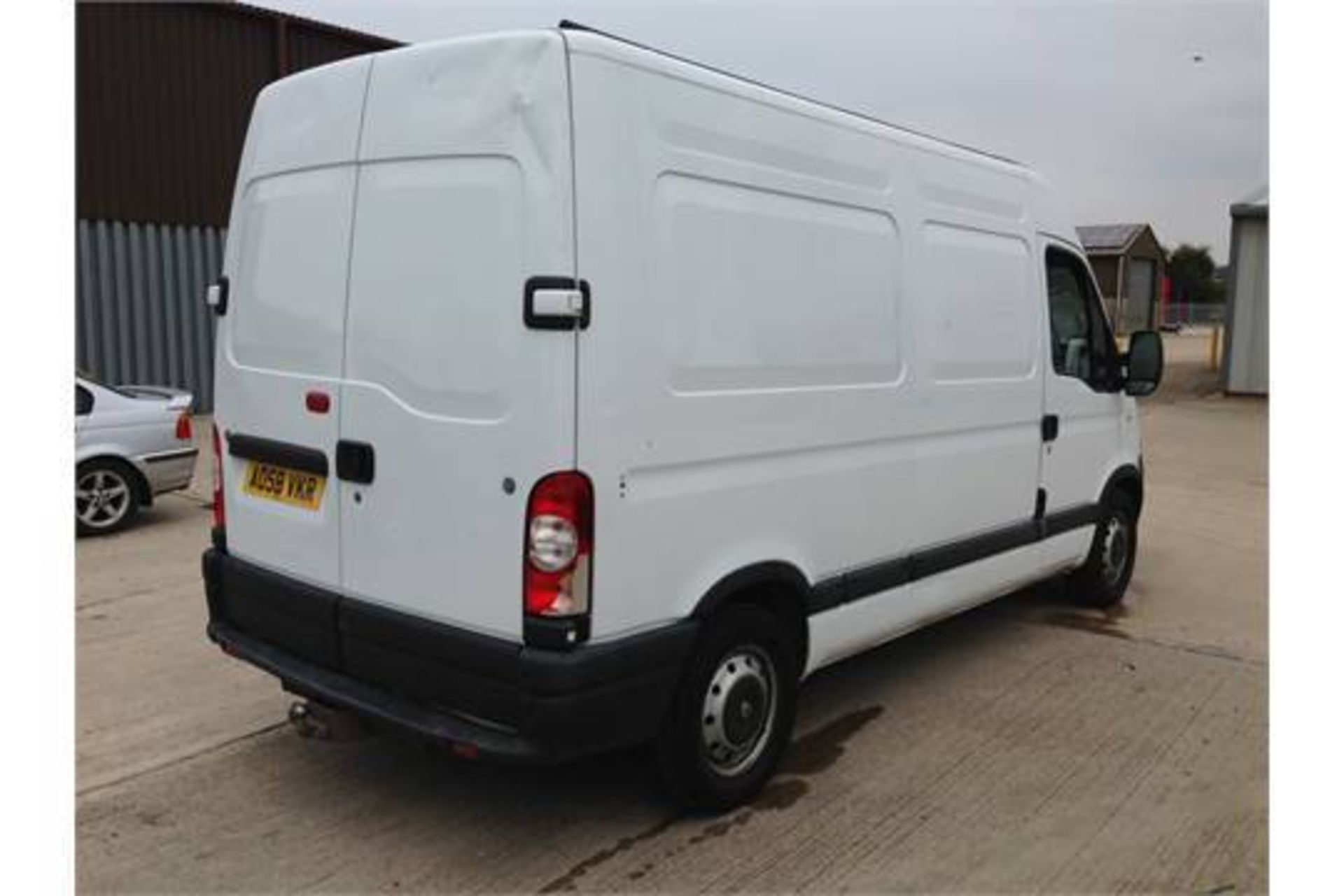 2008 58 reg RENAULT MWB VAN  V5 PRESENT MOT TO JUNE 2016 - Image 4 of 11