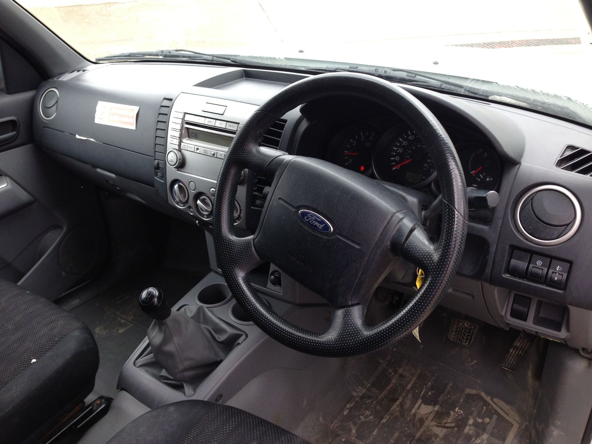 2011 61 REG FORD RANGER PICK UP TRUCK WITH TRUCKMAN TOP v5 presen... - Image 10 of 15