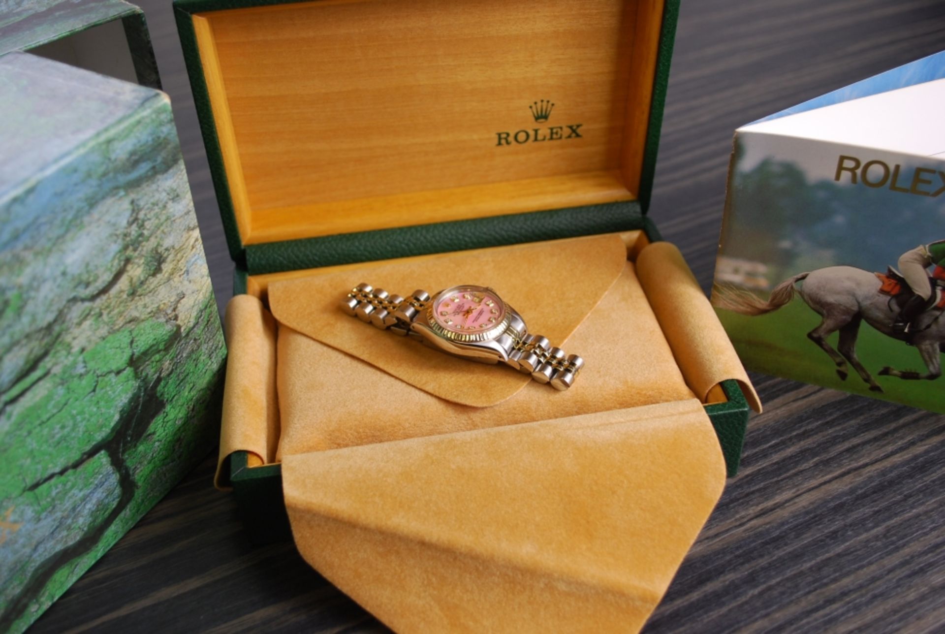 *Gorgeous* Ladies Rolex Datejust - HOT Pink Mother of Pearl & Diamond - Image 12 of 14