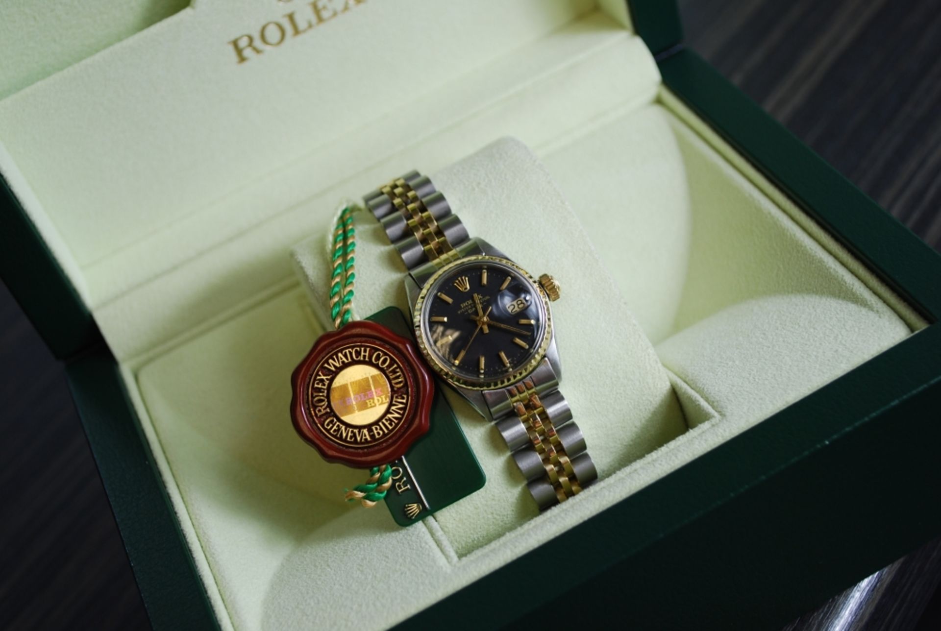 *Stunning* Ladies Gold/ Steel Rolex Date - Image 4 of 10