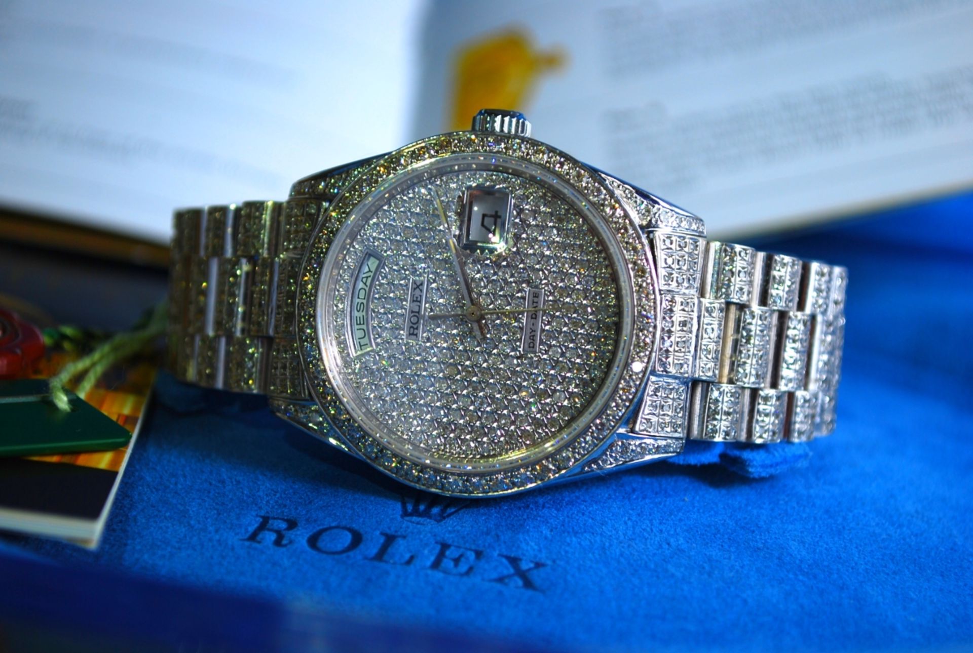 *ROLEX PRESIDENTIAL* £76,595 Mens Solid 18K WHITE Gold Rolex Day-Date - *Diamond* Encrusted! - Image 2 of 18