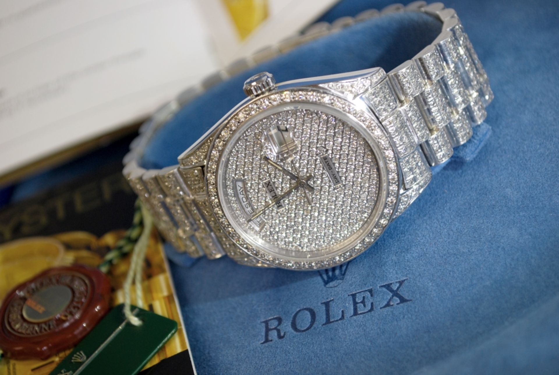 *ROLEX PRESIDENTIAL* £76,595 Mens Solid 18K WHITE Gold Rolex Day-Date - *Diamond* Encrusted!