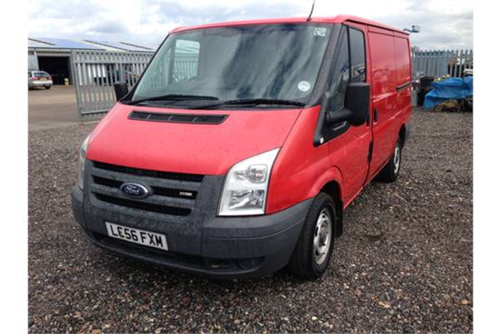 2006 56 REG FORD TRANSIT VAN WITH REAR SHUTTER DOOR FITTED 1 OWNER ROYAL MAIL