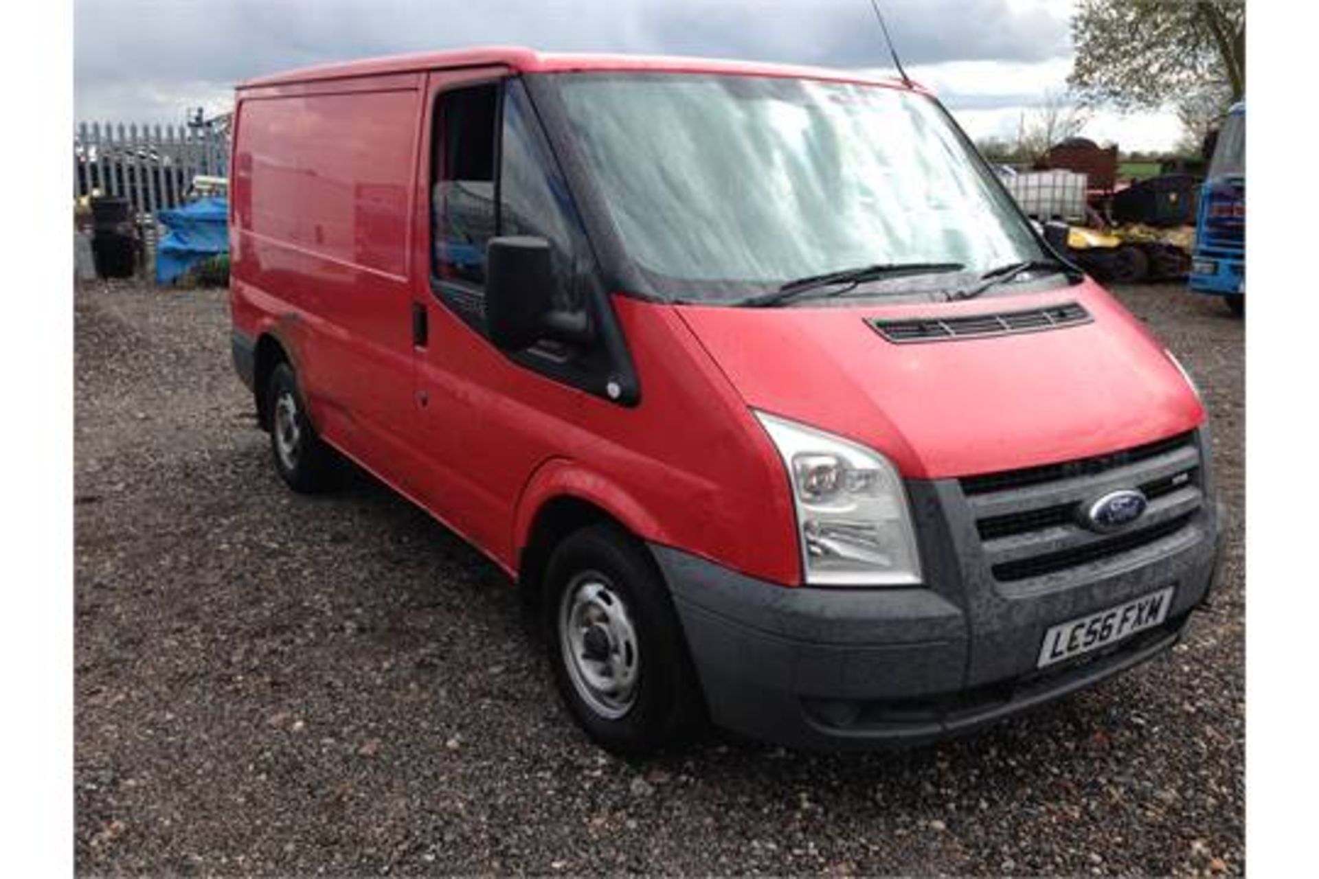 2006 56 REG FORD TRANSIT VAN WITH REAR SHUTTER DOOR FITTED 1 OWNER ROYAL MAIL - Image 6 of 17