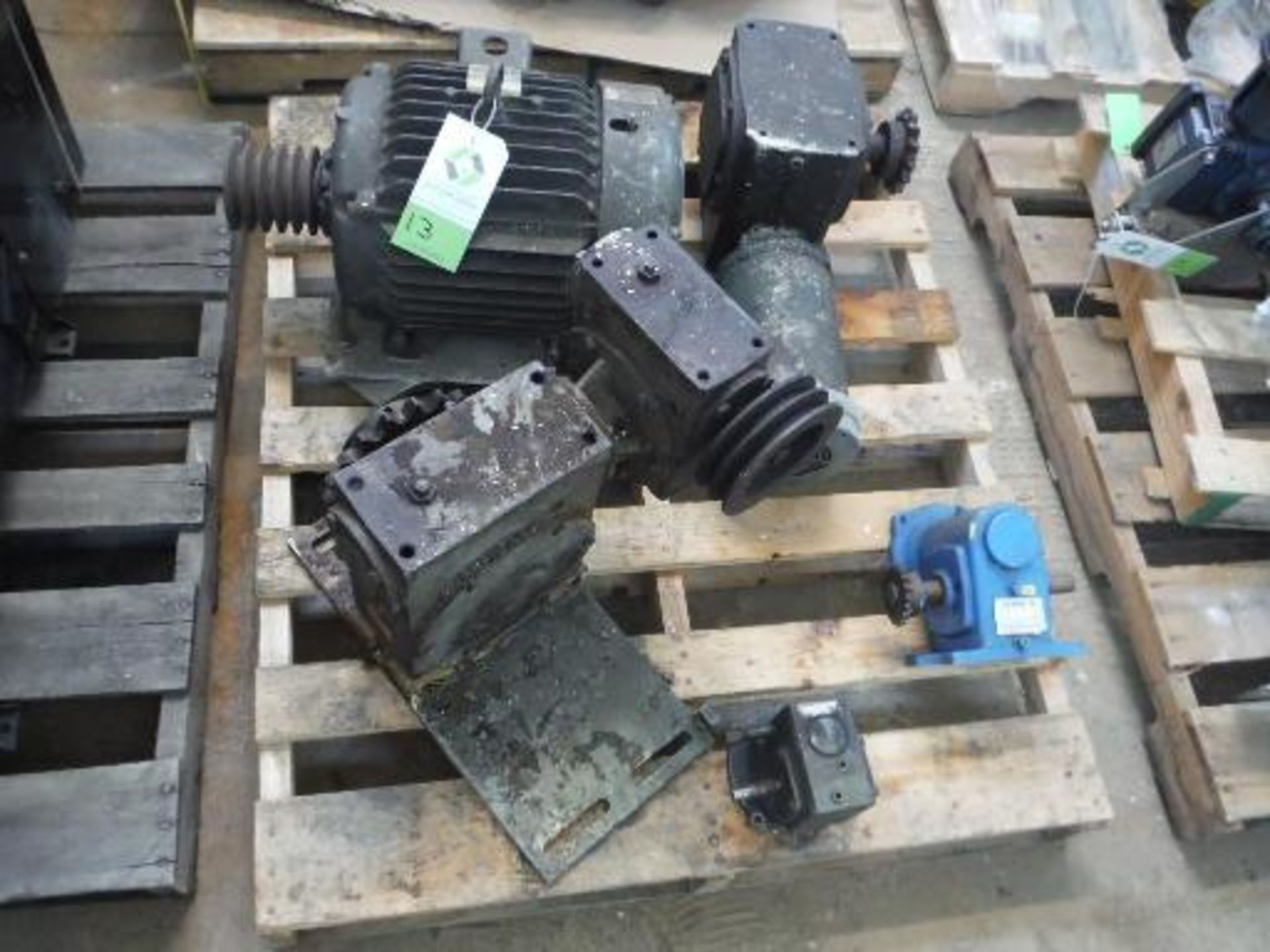 Lot of motors and gearboxes ***___   A Rigging Fee of _ $25 _ will be due the rigger   ___***