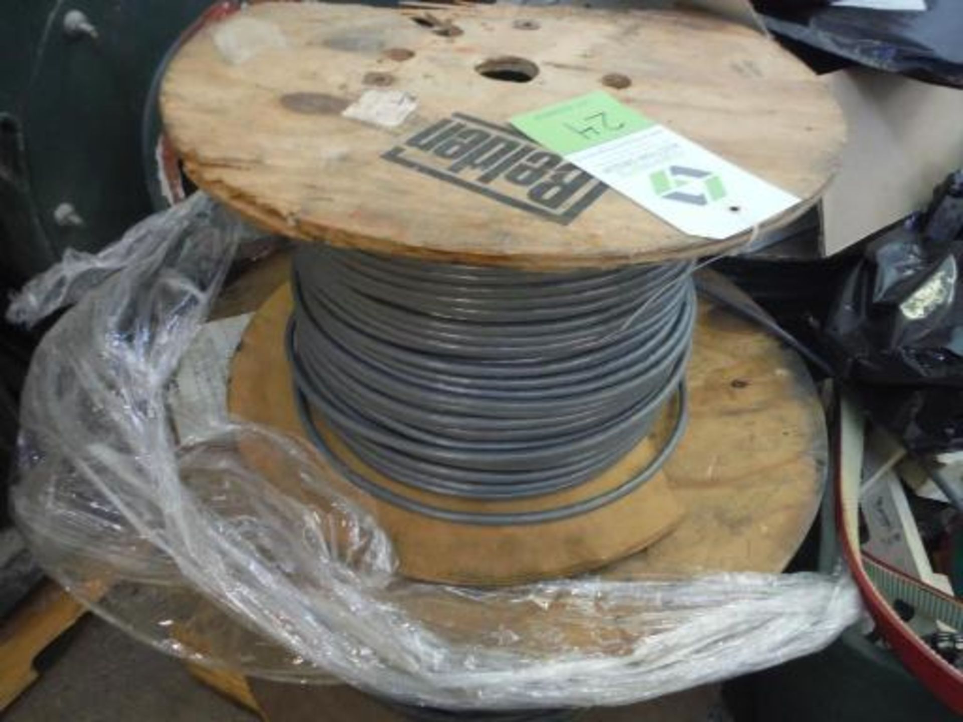 (4) spools of assorted wire and cat cable ***___   A Rigging Fee of _ $25 _ will be due the rigger - Image 2 of 6