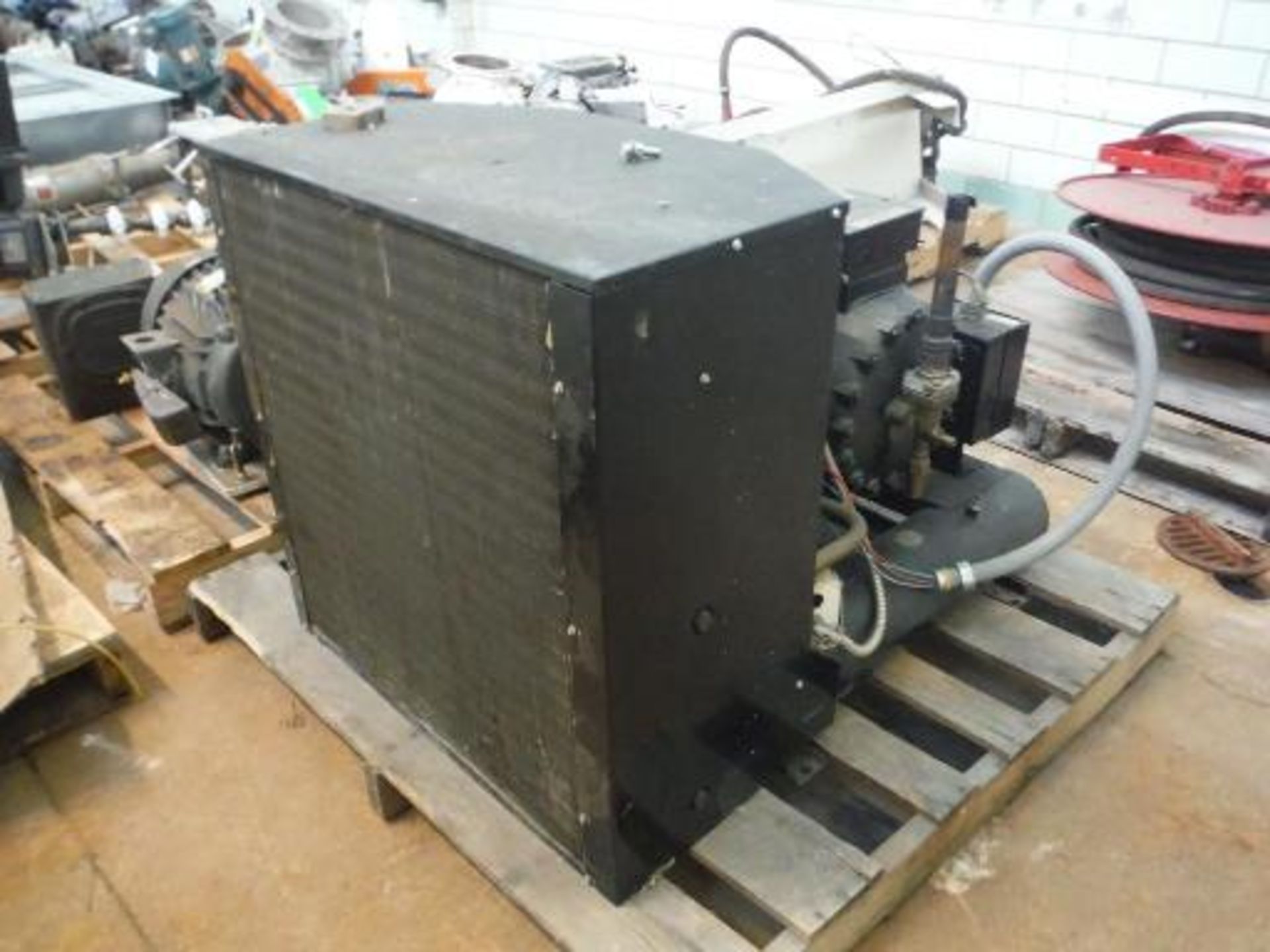 Copeland Discus compressor, R-22 refrigerant ***___   A Rigging Fee of _ $25 _ will be due the - Image 2 of 7