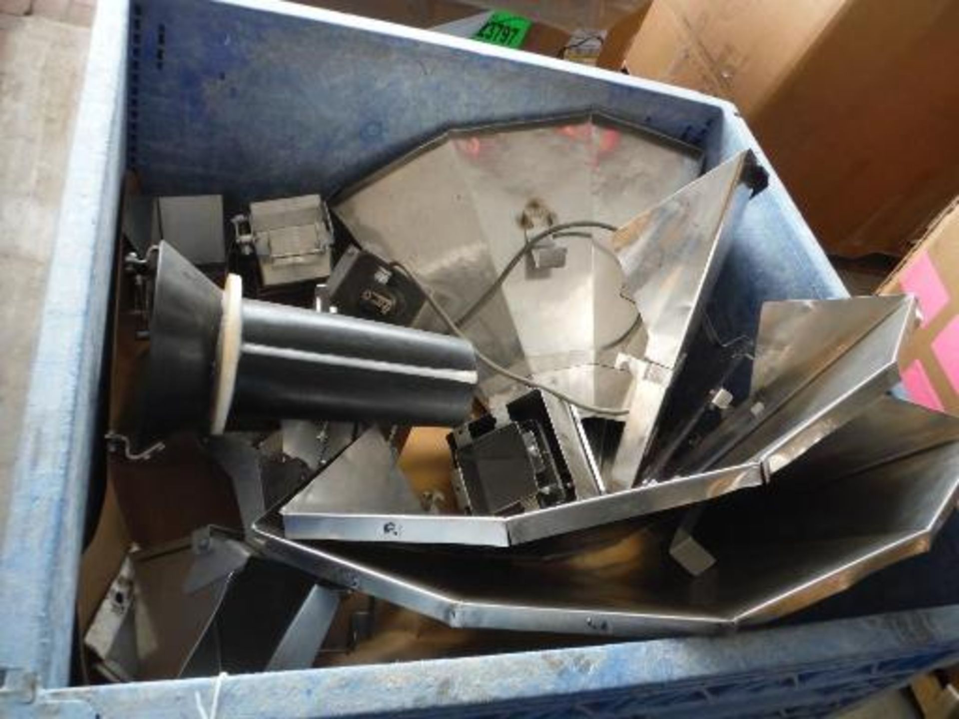 Ishida spare parts and buckets ***___   A Rigging Fee of _ $75 _ will be due the rigger   ___*** - Image 2 of 6