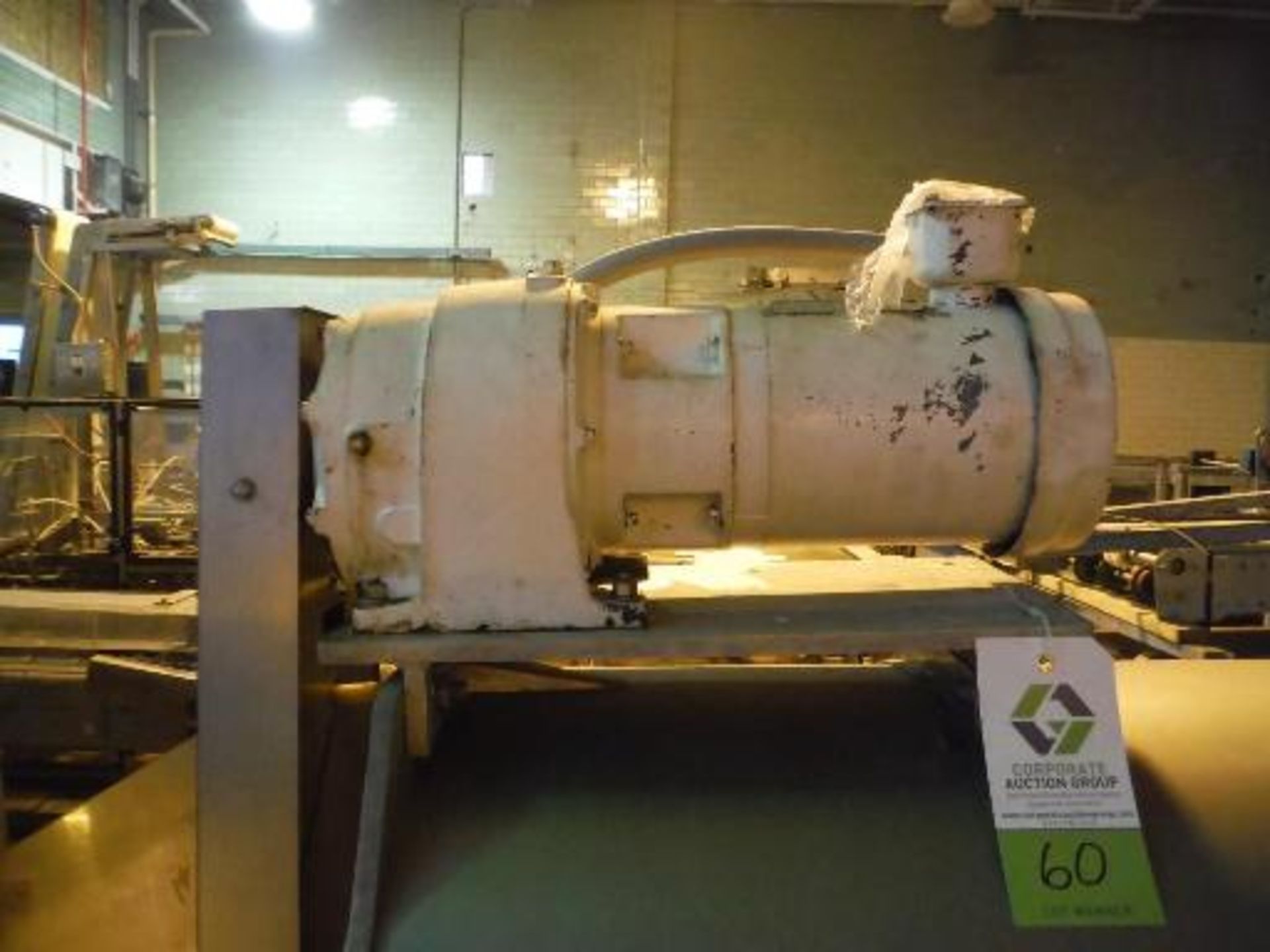 DCA Equipment rotary screen trommel, Model MD121, SN 136, 24 in. dia. x 108 in long, return auger - Image 4 of 9