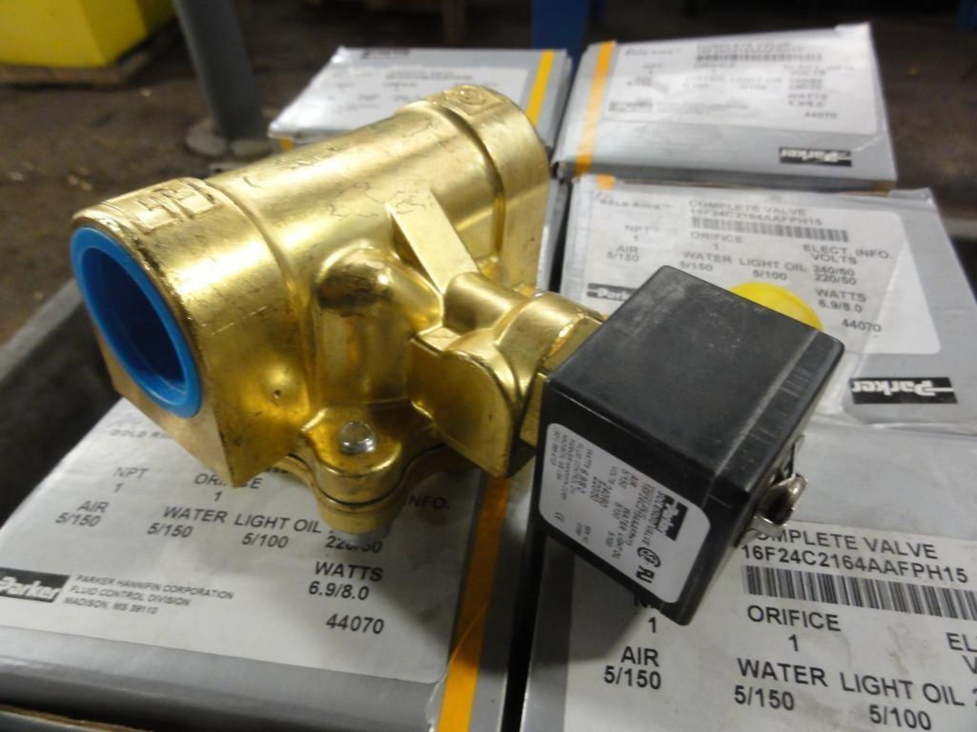 (8) NEW, Parker Complete Valves, Model 16F24C2164AAFPH15, NPT: 1, Oriface: 1, Air: 5/150, Water: 5/ - Image 4 of 6