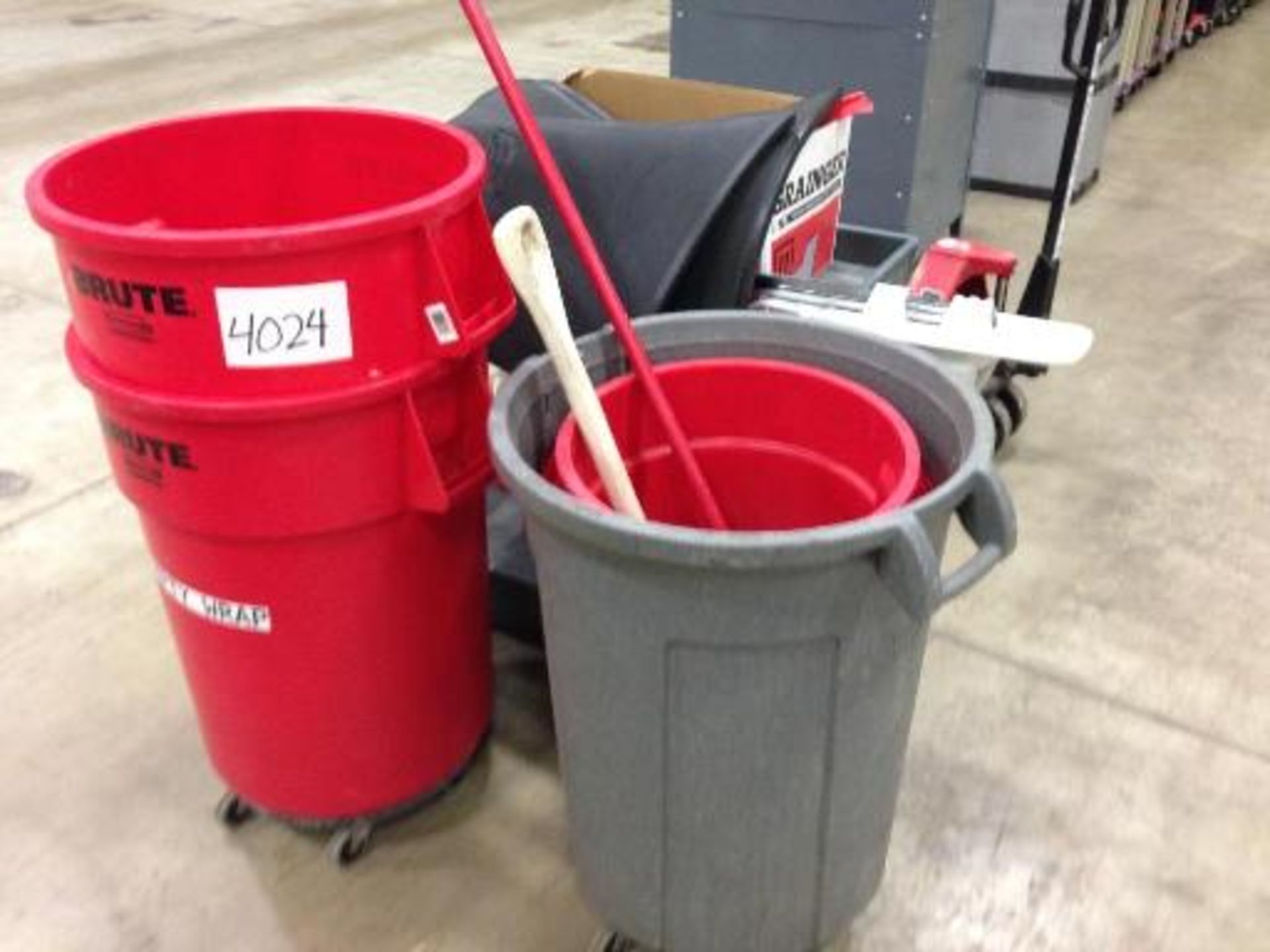 (3) Brute red cans, 1 grey, sanitation equipment (LOT) This item located in Grand Rapids,