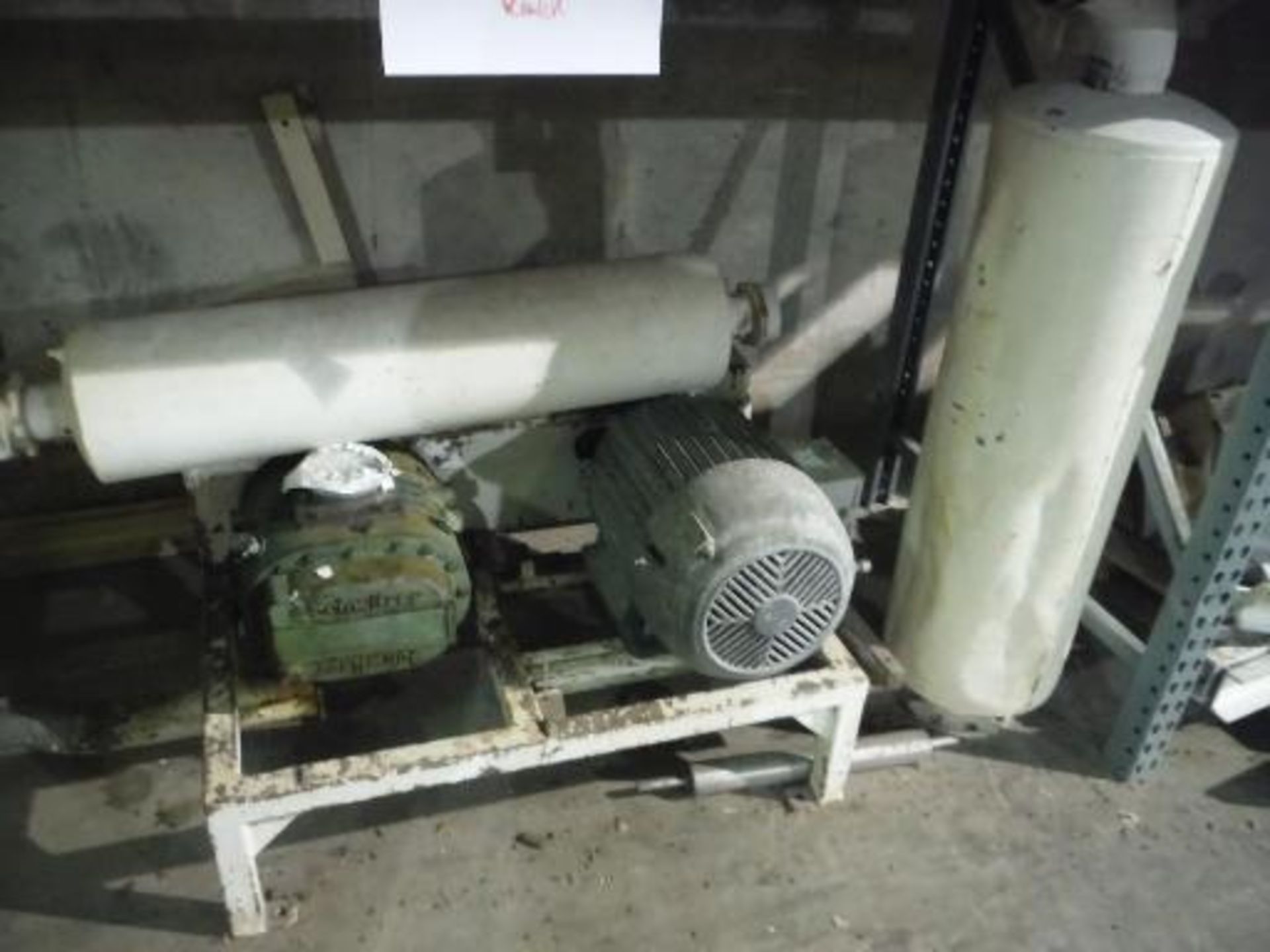 (2) Vacuum pumps (LOT) (ET-25957) Located In Farmers Branch, Texas (warehouse) **__ A Rigging Fee of - Image 3 of 3