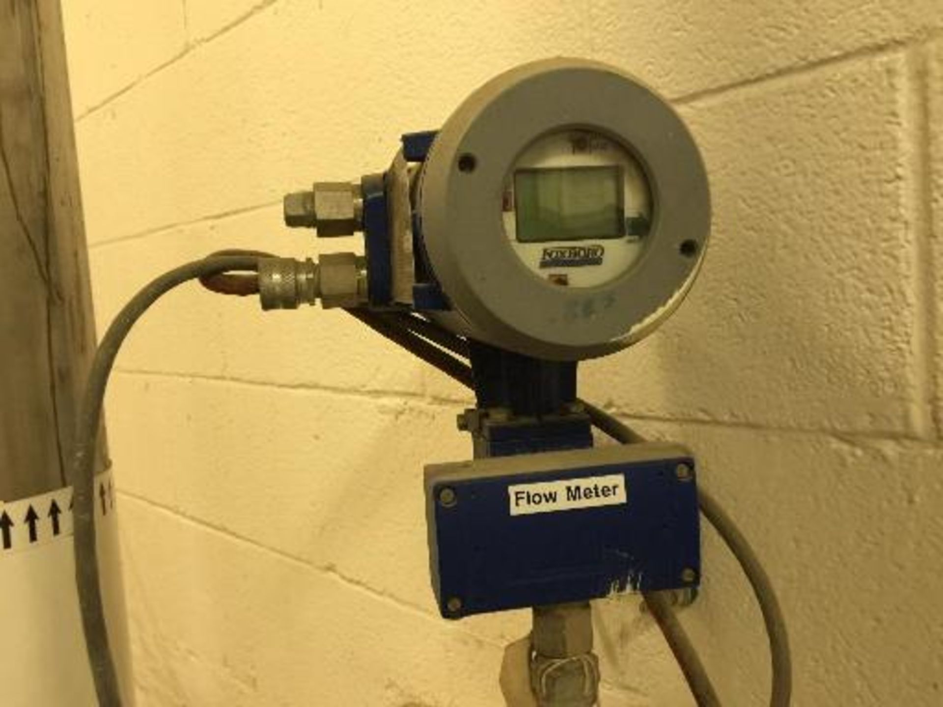 Oil flow meter on wall. Located in Marion, Ohio Rigging Fee: $150 - Image 3 of 4