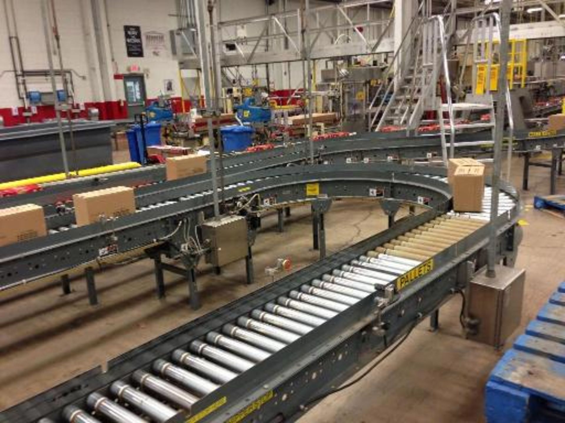 Versa power roller conveyor 60 feet long (line 12) right to left. Located in Marion, Ohio Rigging - Image 2 of 15