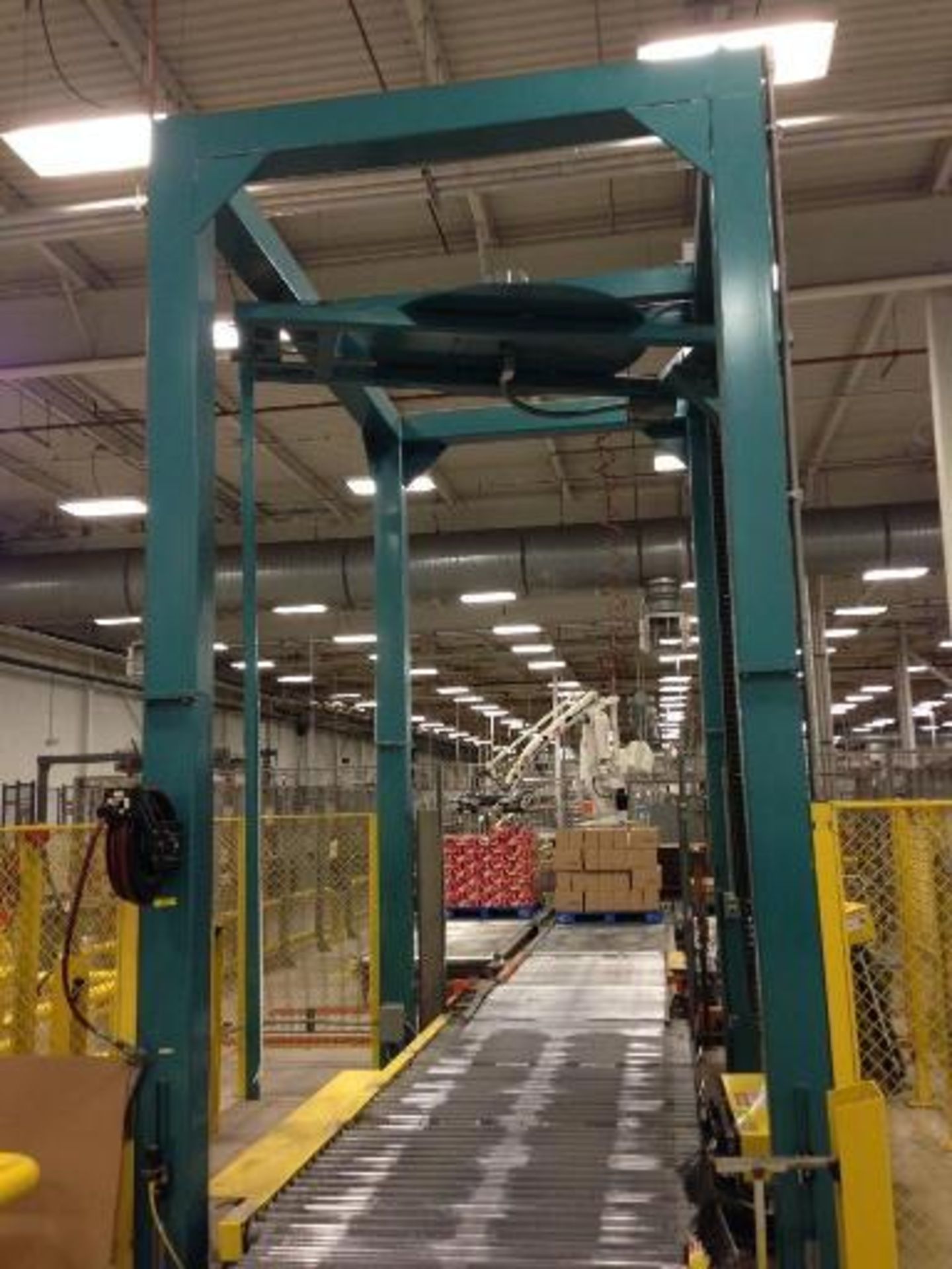 Kaufman pallet stretch wrapper with out feed with safety cage. Located in Marion, Ohio Rigging - Image 5 of 6