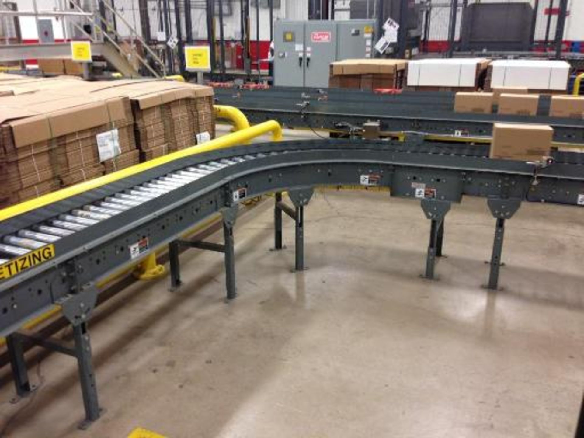 Versa power roller conveyor 60 feet long (line 12) right to left. Located in Marion, Ohio Rigging - Image 7 of 15