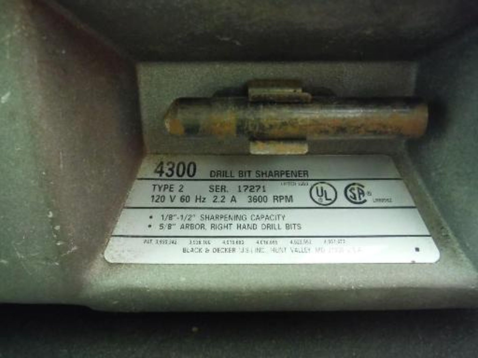 Black & Decker heavy duty drill sharpener. Located in Marion, Ohio Rigging Fee: $25 - Image 2 of 2