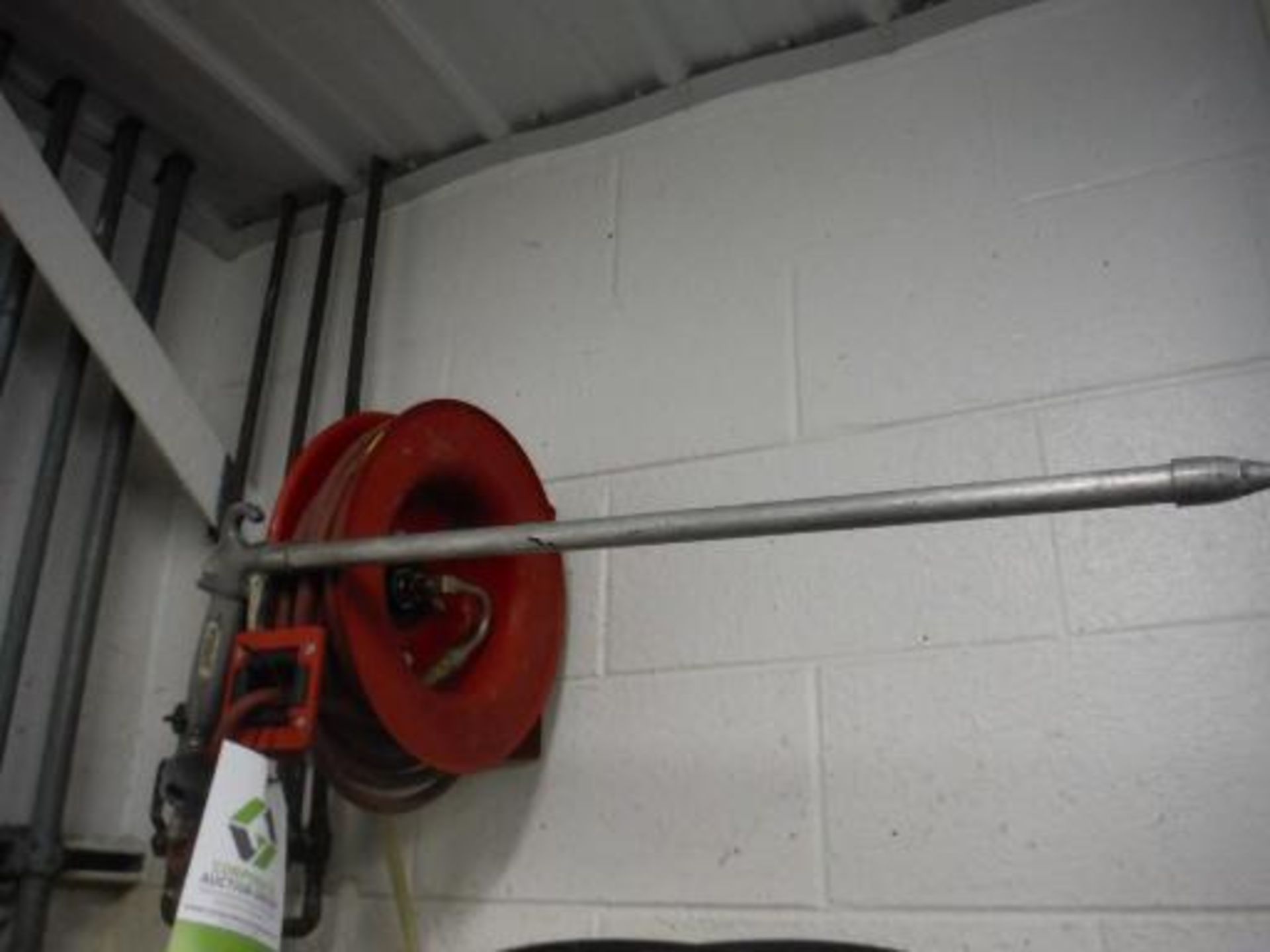 Reel Craft air hose reel and air hose attachment. Located in Marion, Ohio Rigging Fee: $50