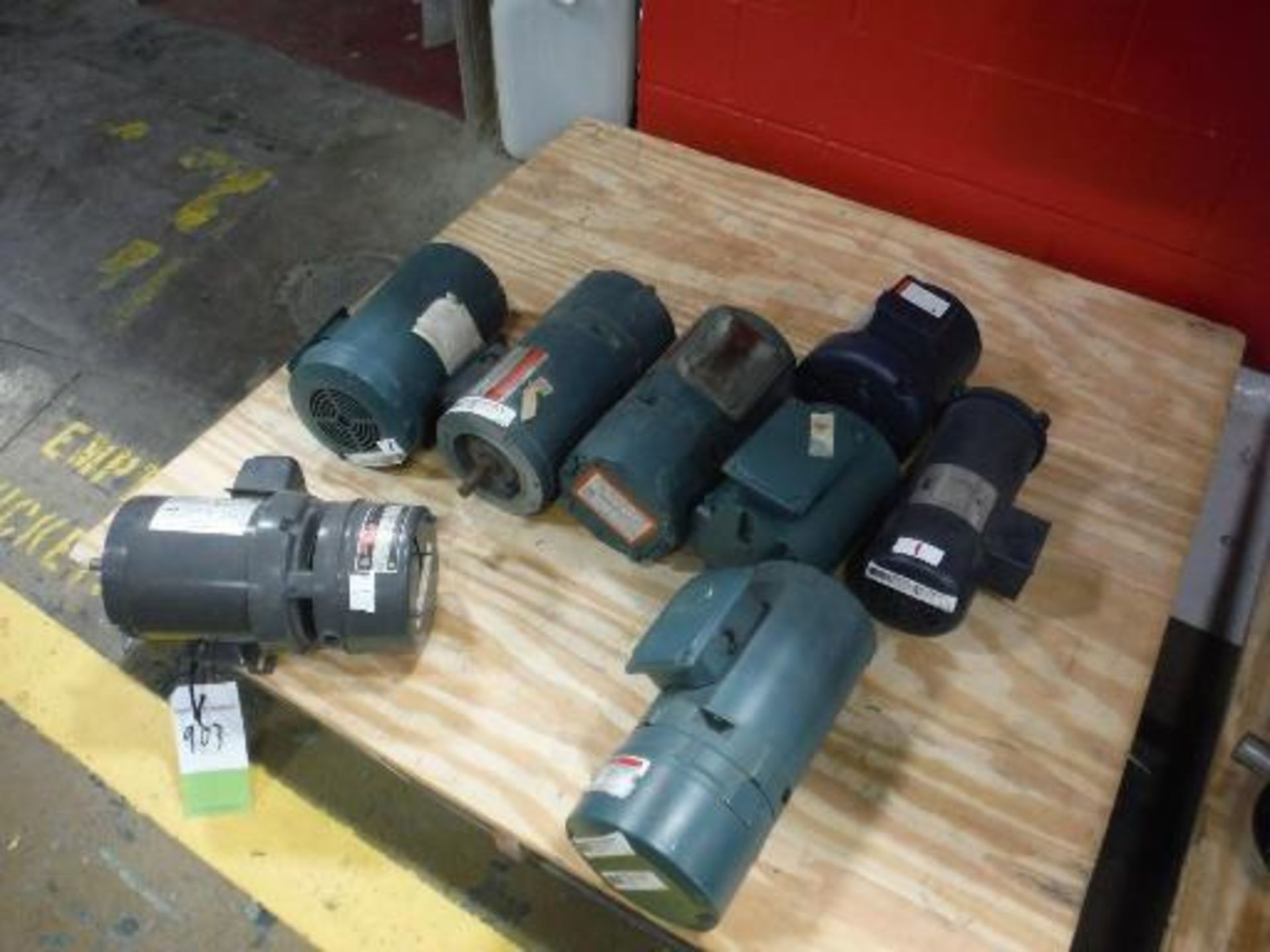 (8) Assorted motors (LOT). Located in Marion, Ohio Rigging Fee: $30