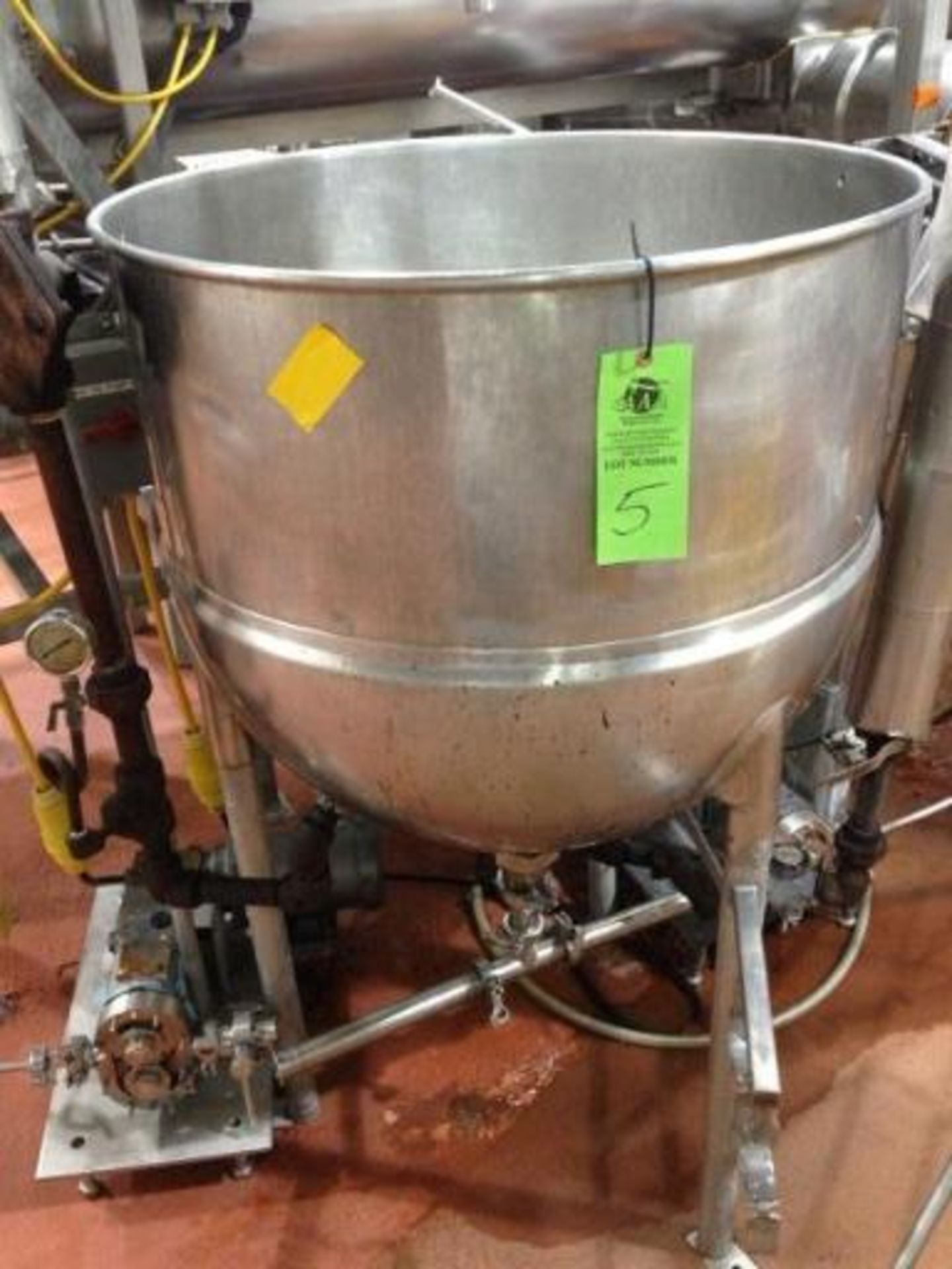 Stainless Steel Steam Jacketed Kettle for Oil, 32 inch dia x 30 inch deep, on legs Located In Macon,