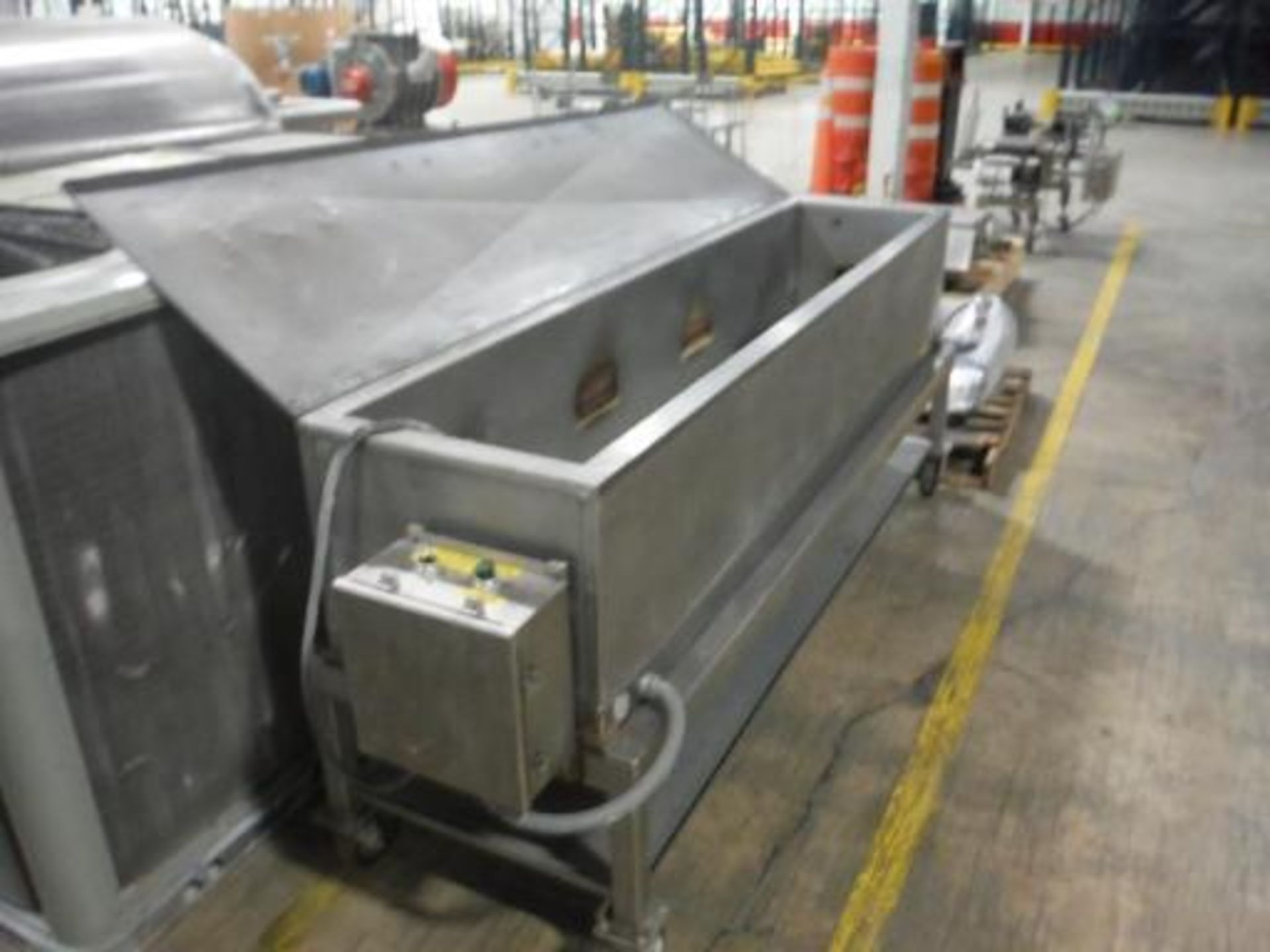 Clean-A-Lox SS heat tank on casters, Model: PS 94 1155 1, Model: US 94 0373 1, S/N: 90, 90 in x 18