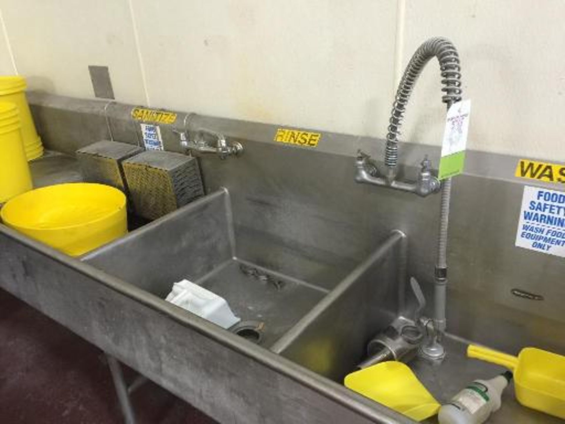 SS 3-bay sanitation sink with drain board. Located in Marion, Ohio Rigging Fee: $350 - Image 2 of 3