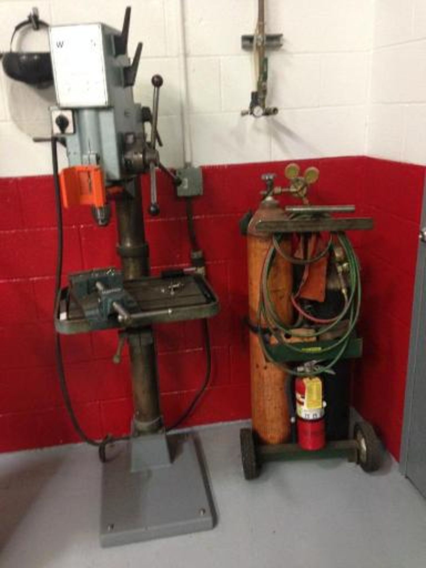 Oxy Acetylene torch cart and tools (NO TANKS). Located in Marion, Ohio Rigging Fee: $25