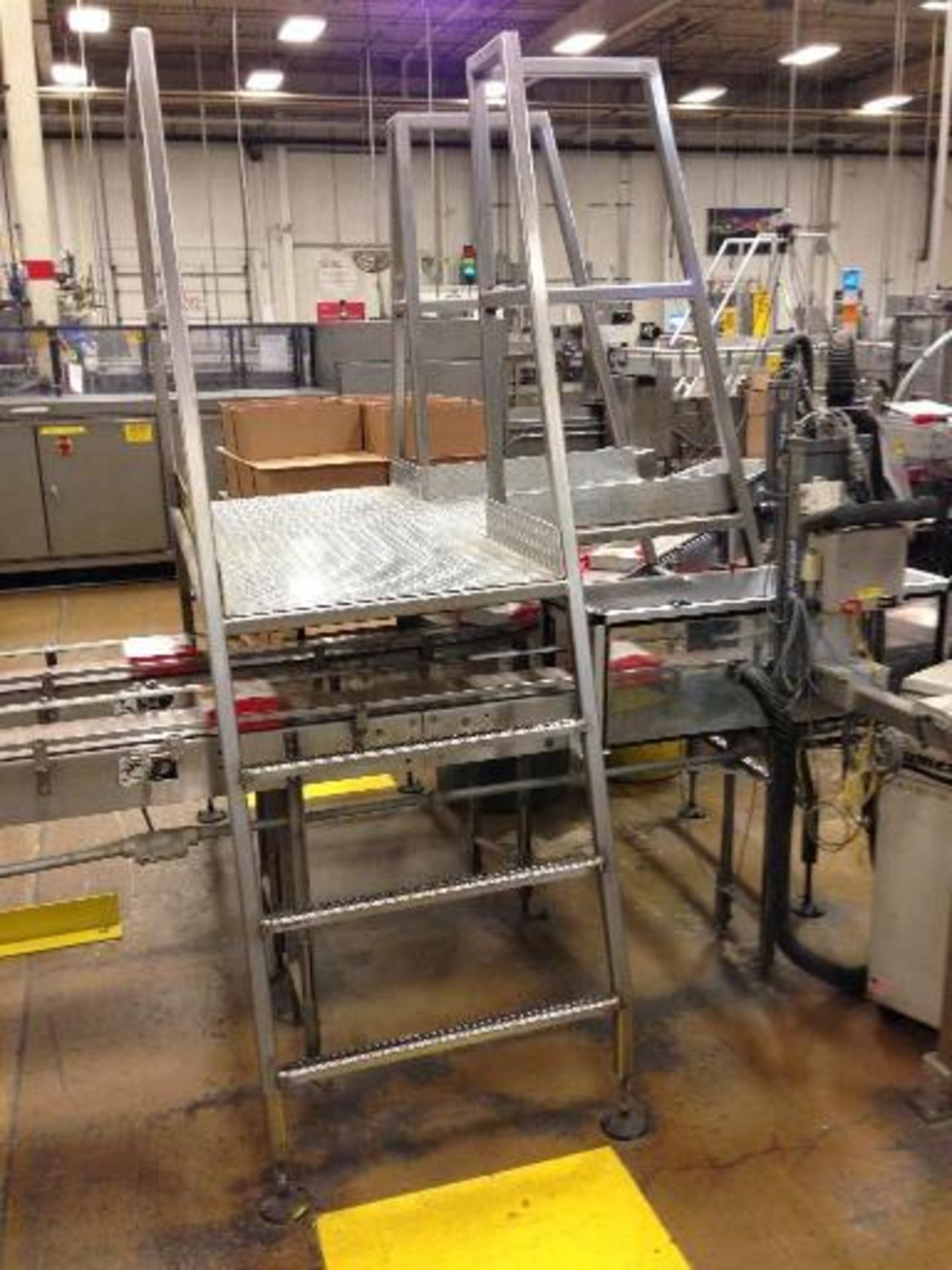 SS Crossover conveyor 3 steps. Located in Marion, Ohio Rigging Fee: $100